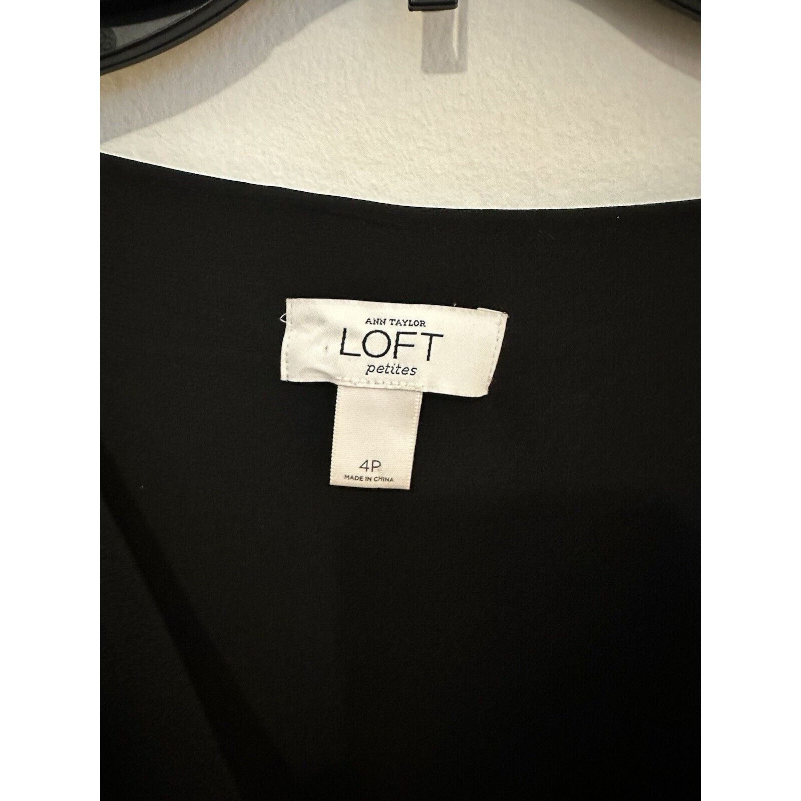 Loft Ann Taylor Black Dress Size 4P Petites Loft Bow V Neck Size S / US 4 / IT 40 - 4 Thumbnail