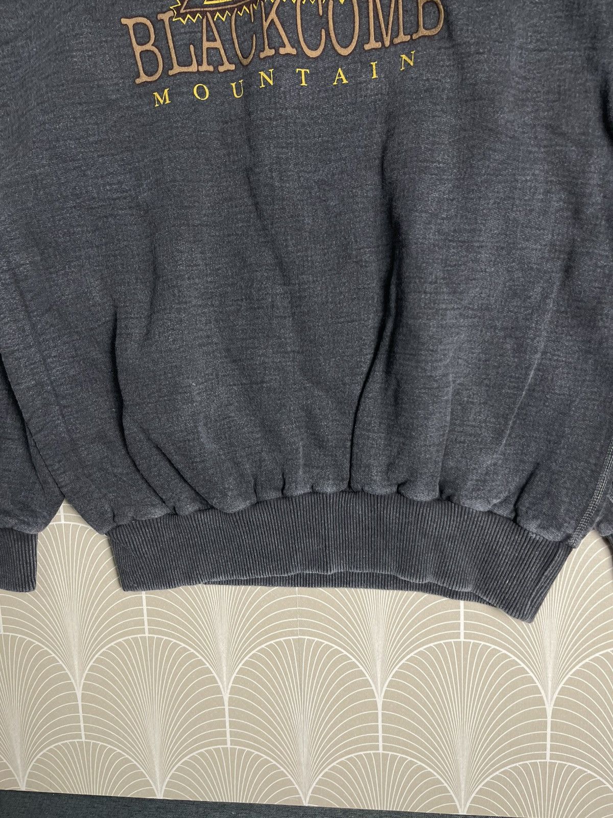 Vintage 90s CANADIAN CLASSIC BLACKCOMB MOUNTAIN CREWNECK Size US L / EU 52-54 / 3 - 5 Thumbnail