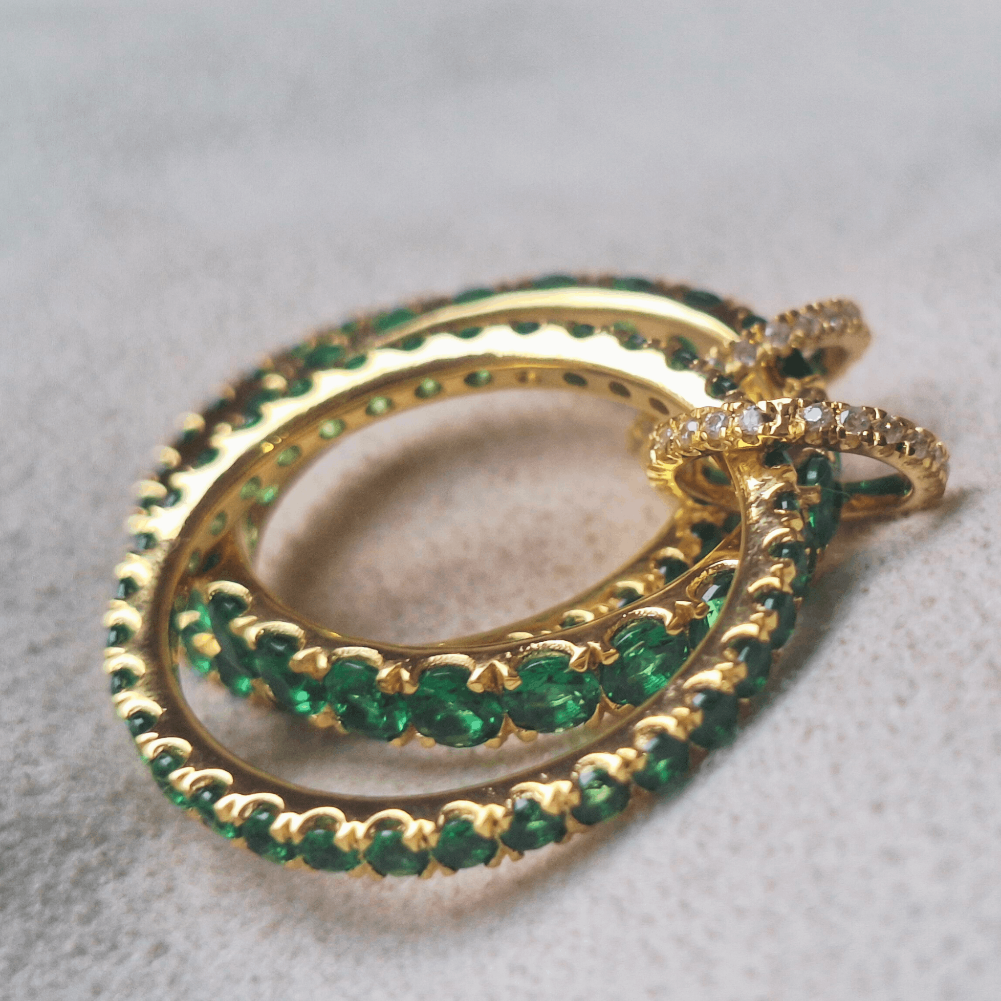 Other Emerald Interconnected Band Ring Size ONE SIZE - 6 Thumbnail