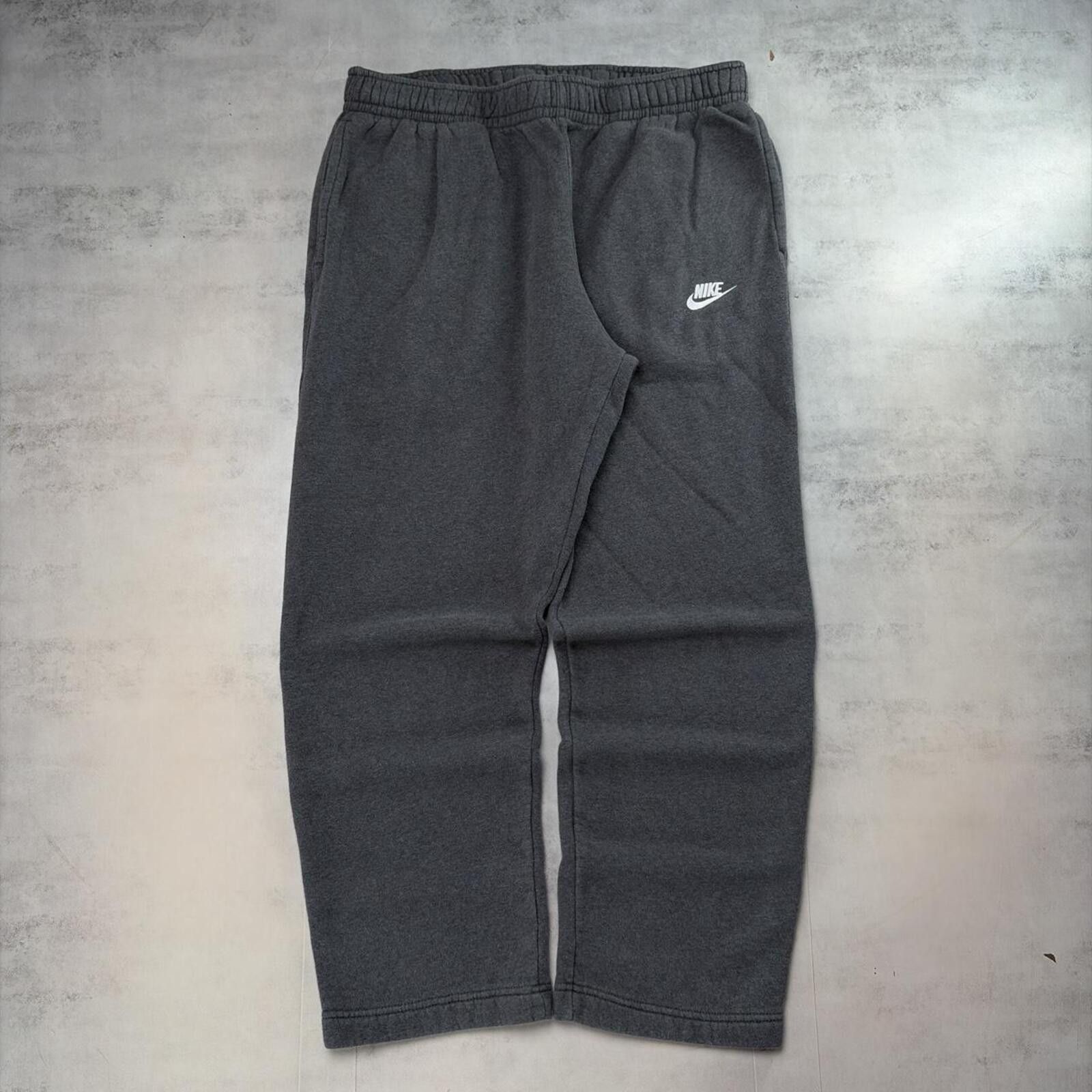 Nike Y2K Grey Nike Baggy Skater Sweatpants Size US 32 / EU 48 - 1 Thumbnail