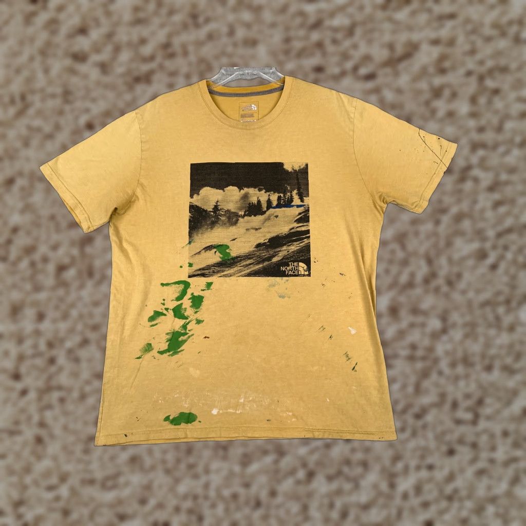 The North Face The North Face Shirt Men Large Yellow Short Sleeve Crew Neck Cotton Blend Artist Size US L / EU 52-54 / 3 - 1 Thumbnail