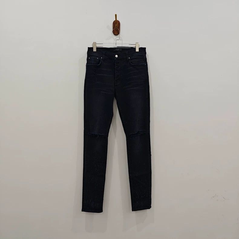 Amiri Amiri black large destroyed jeans Size US 33 - 1 Thumbnail