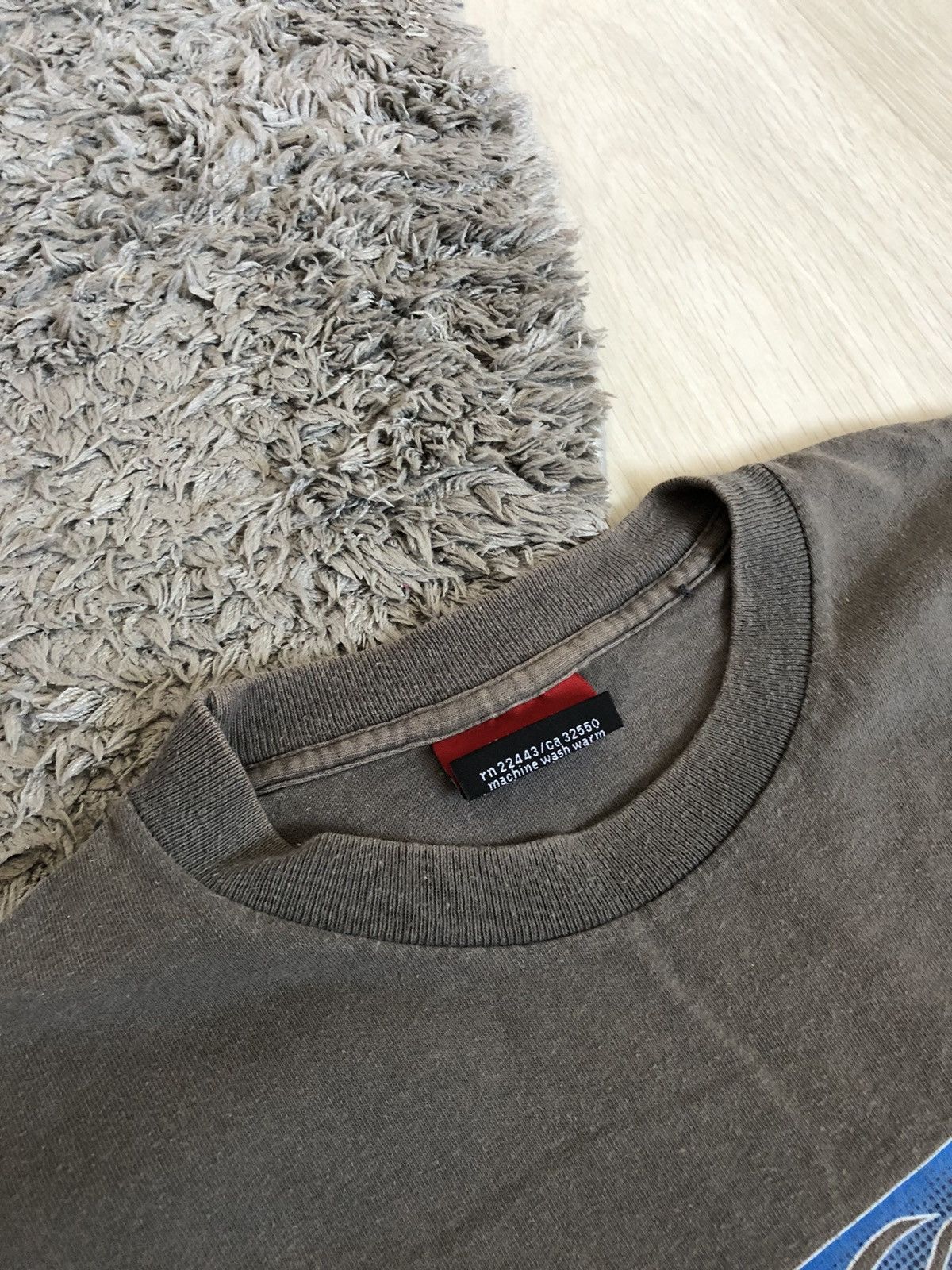 Quiksilver × Vintage Vintage Quiksilver Y2K Faded Big Logo T Shirt Made in USA Size US L / EU 52-54 / 3 - 6 Thumbnail