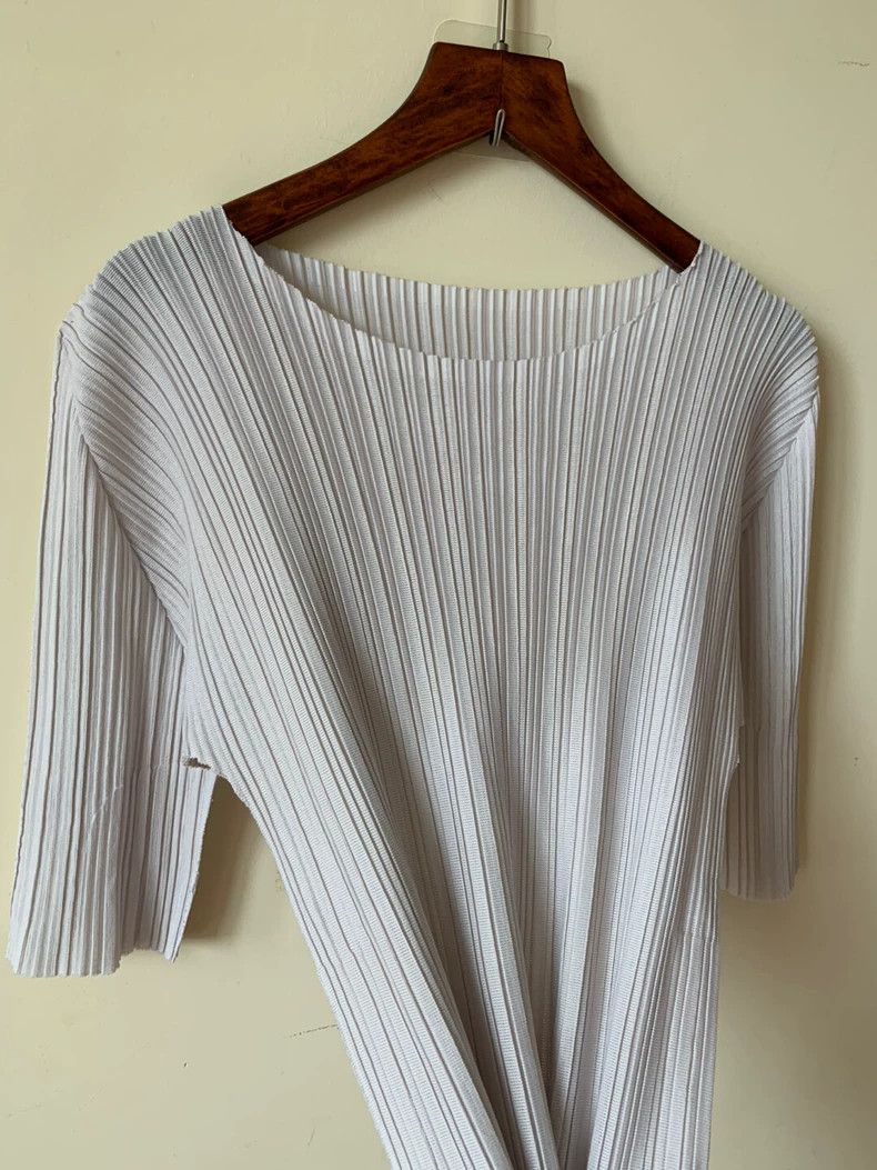 Issey Miyake Issey Miyake size:3 Light grey short-sleeved T-shirt for t Size XS / US 0-2 / IT 36-38 - 3 Thumbnail