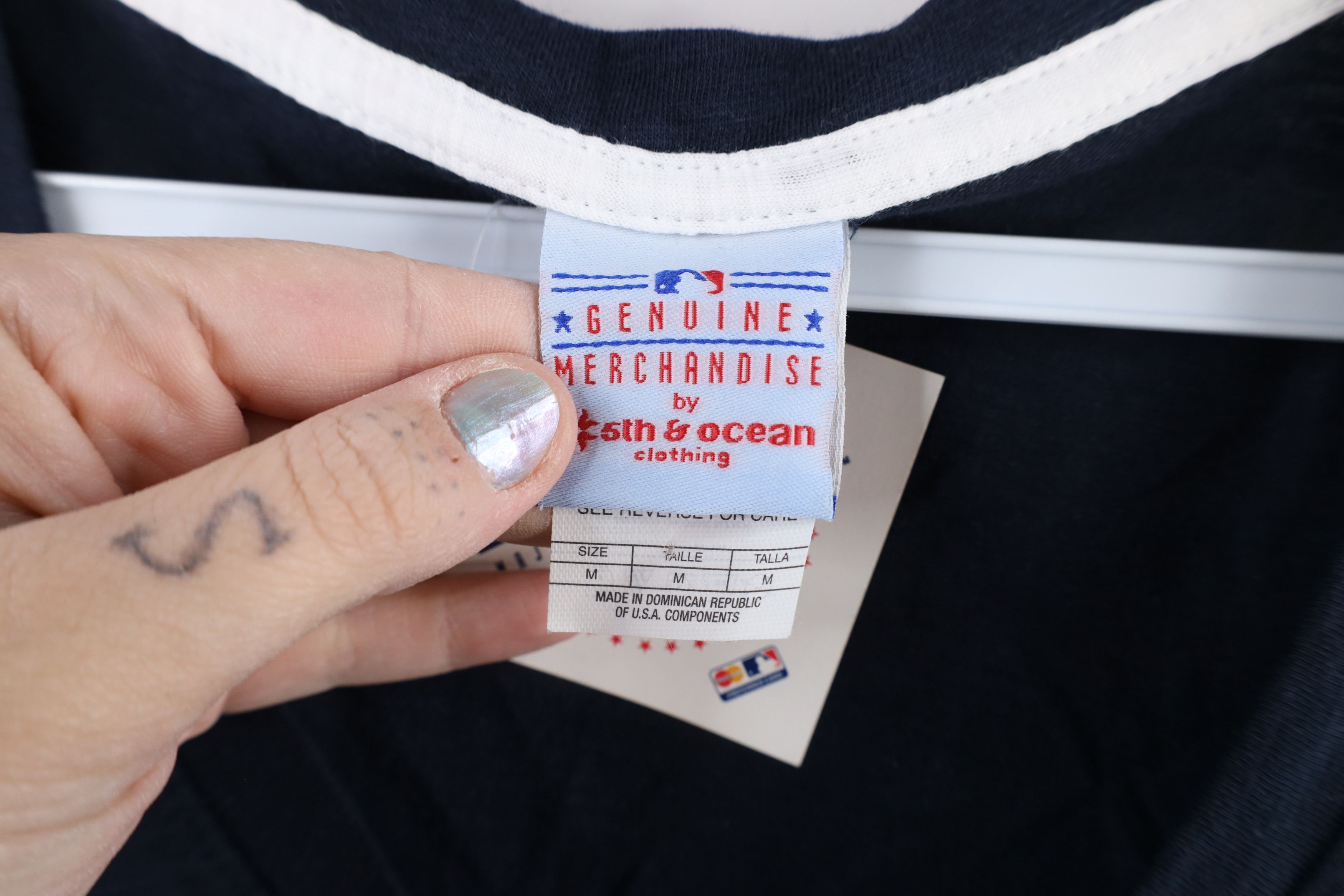 Vintage Deadstock Y2K English Detroit Tigers Baseball V-Neck T-Shirt Size M / US 6-8 / IT 42-44 - 4 Thumbnail