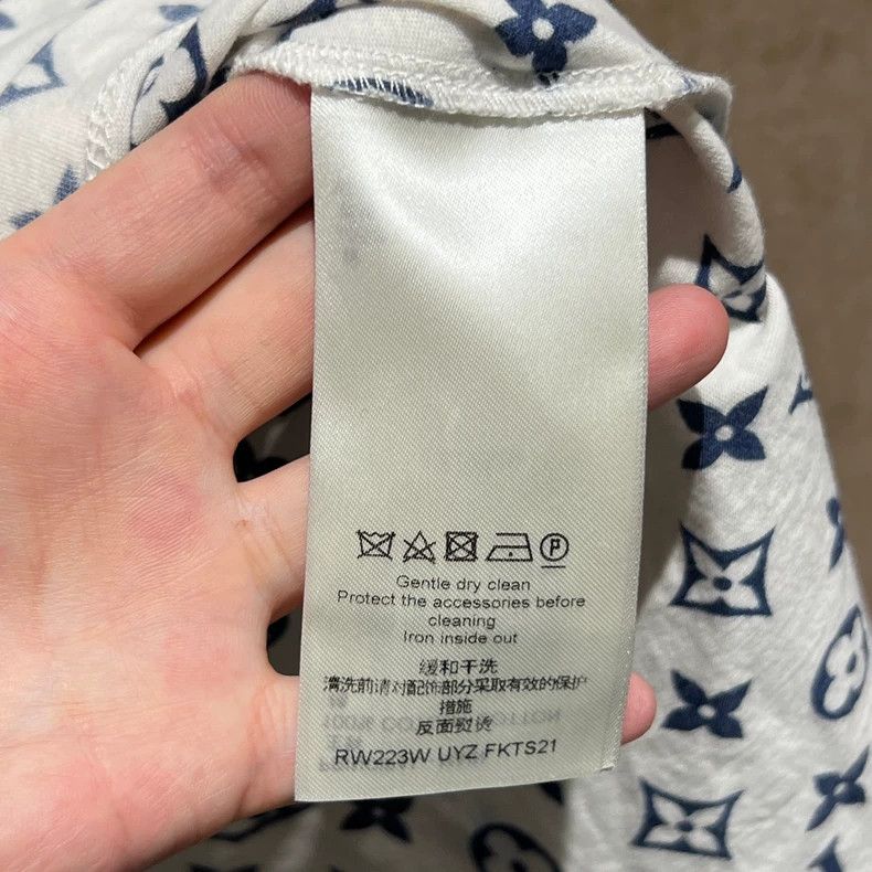 Louis Vuitton Louis Vuitton Blue presbyopic full print short sleeves Size S / US 4 / IT 40 - 4 Thumbnail