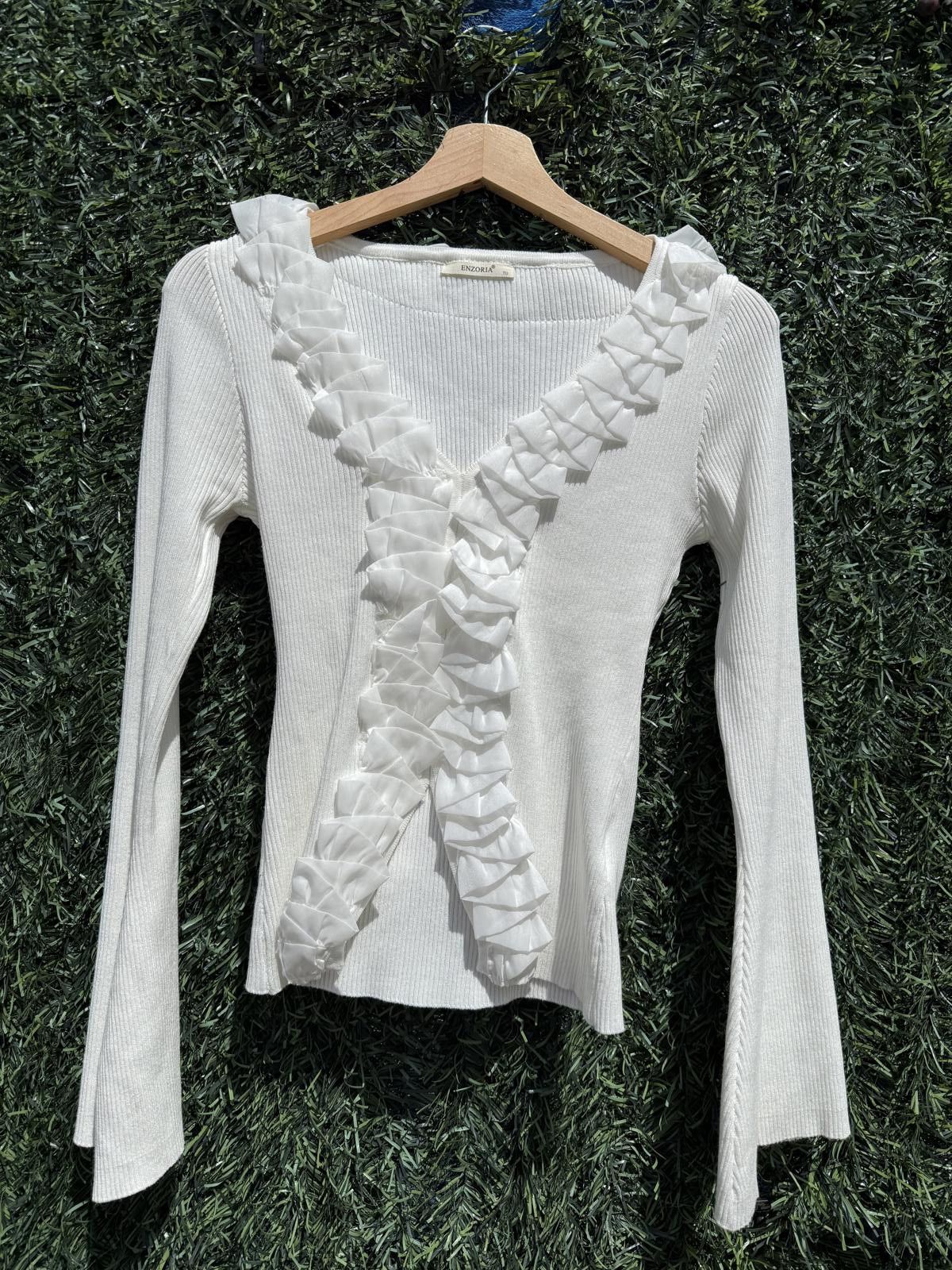 Designer Chic White Ribbed Sweater with Ruffle Detail Size M / US 6-8 / IT 42-44 - 1 Thumbnail