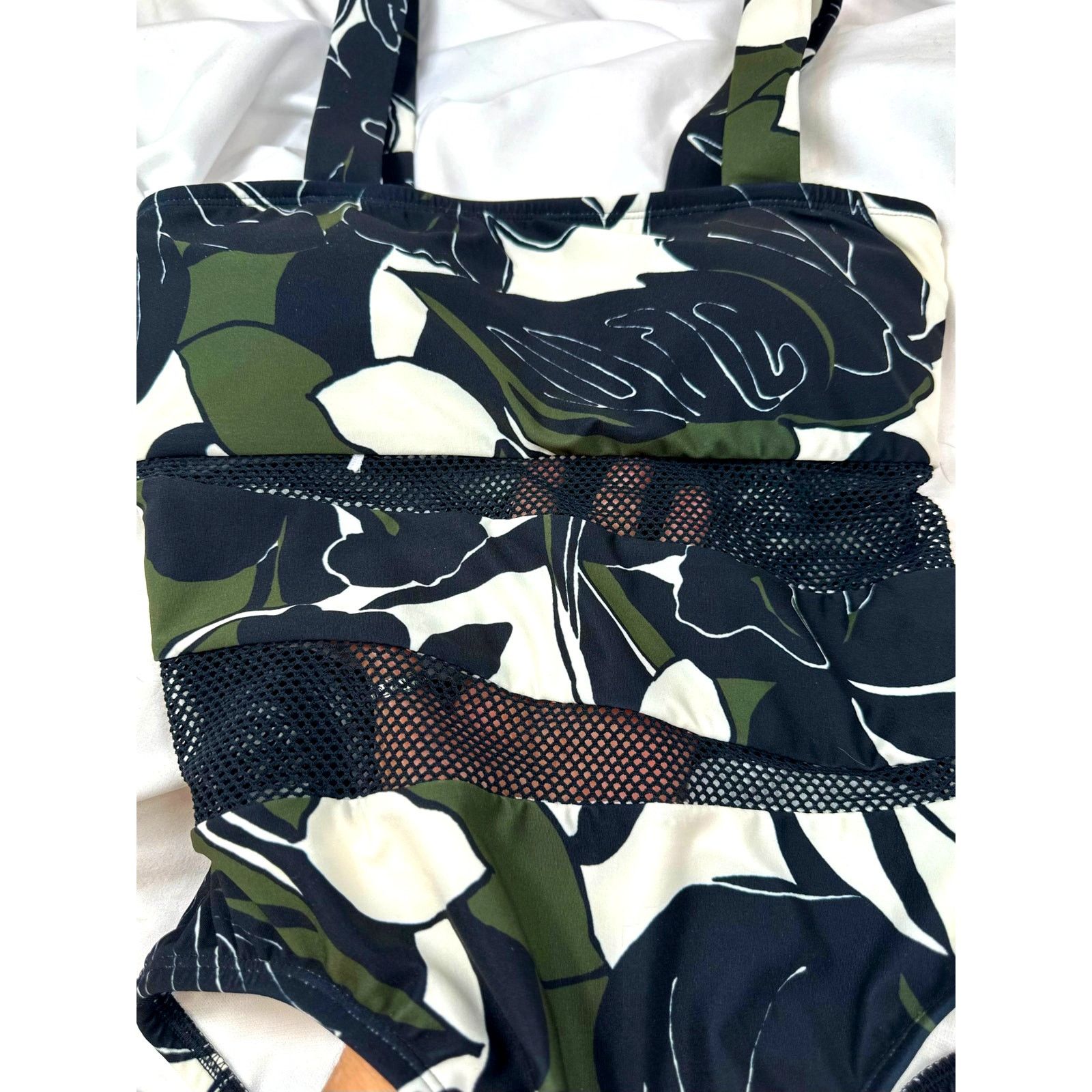 Other Carmen Marc Valvo Floral Print One Piece Mesh Paneling 10 Size ONE SIZE - 8 Thumbnail