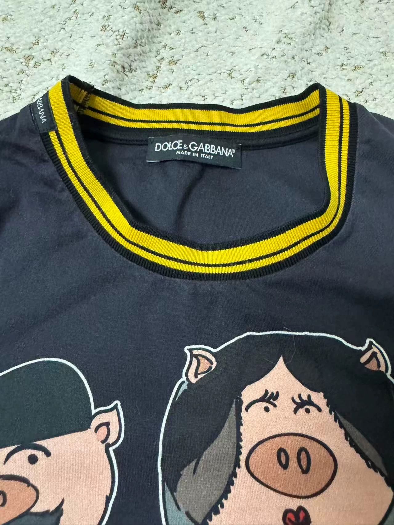 Dolce & Gabbana DG Authentic Pig Print Short Sleeve T-Shirt Size US S / EU 44-46 / 1 - 3 Thumbnail