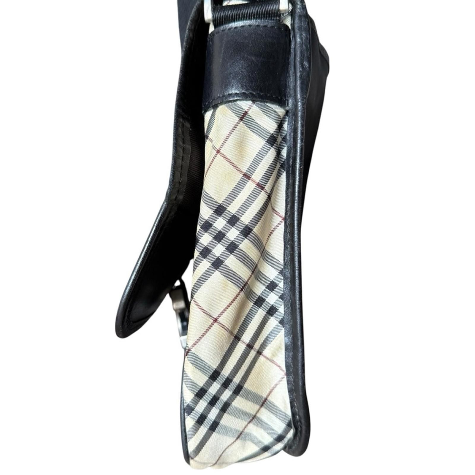 Burberry Burberry Nova Check Black Label Messenger Bag Size ONE SIZE - 3 Thumbnail
