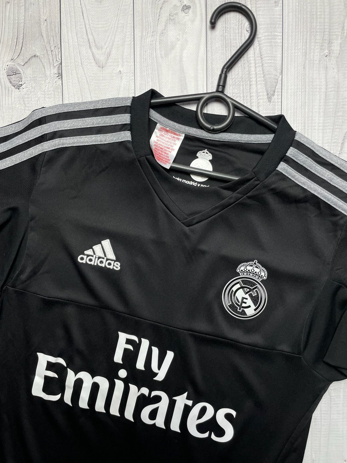 Adidas × Vintage Vintage adidas Real Madrid size Xs black rare away Size US XS / EU 42 / 0 - 2 Thumbnail