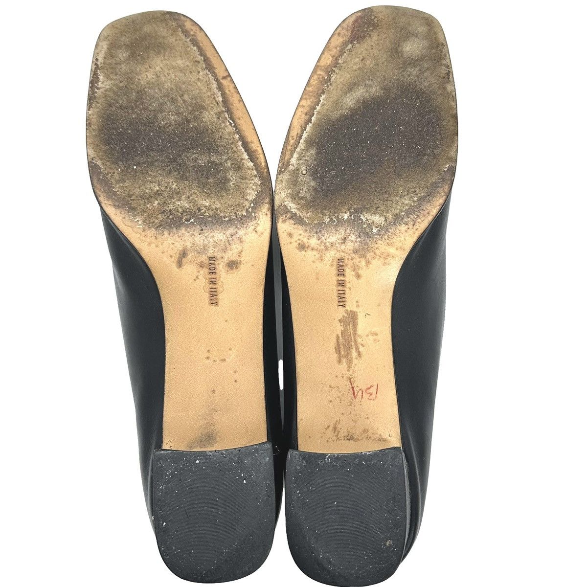 Salvatore Ferragamo Salvatore Ferragamo Black Leather Cap Block Heel Pumps 9AA Size US 9 / IT 39 - 12 Thumbnail
