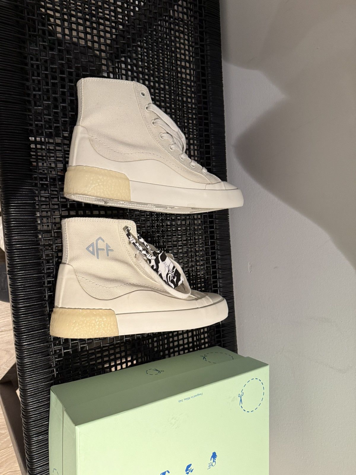 Off-White Off-White Mid Top Vulcanized Size US 6.5 / EU 39-40 - 4 Thumbnail