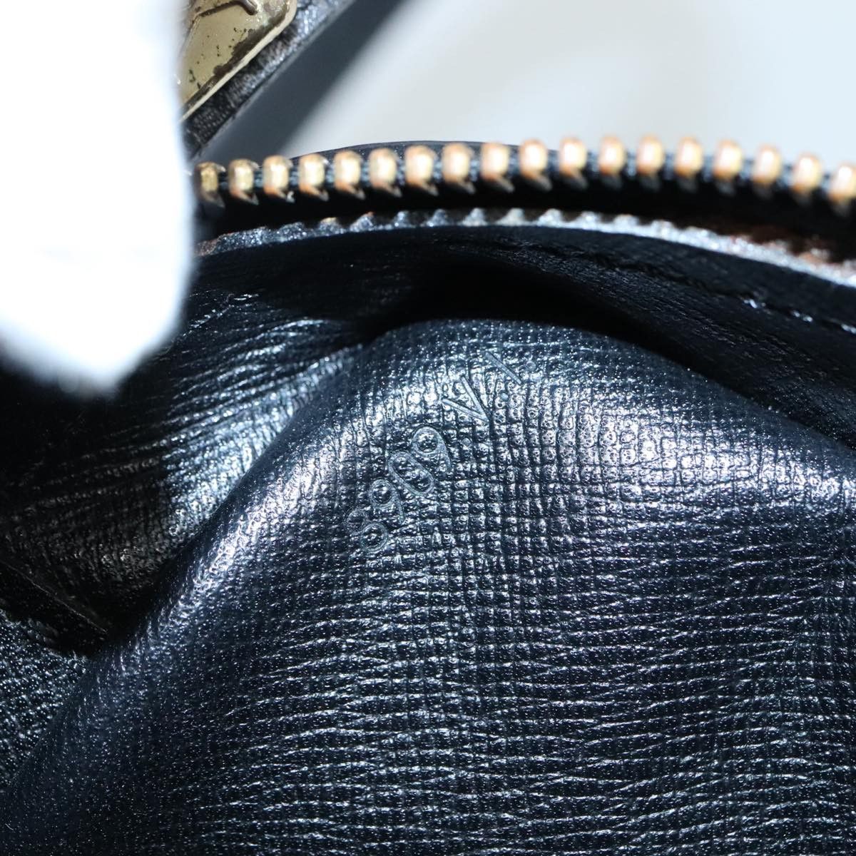 Louis Vuitton LOUIS VUITTON Epi Jeune Fille MM Shoulder Bag Black M52152 Size ONE SIZE - 12 Thumbnail