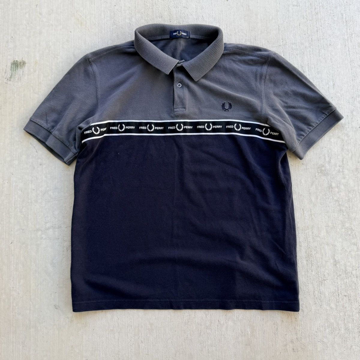 Fred Perry Fred Perry Polo Shirt Men Size 2XL Spell Out Color Block Size US XXL / EU 58 / 5 - 1 Thumbnail