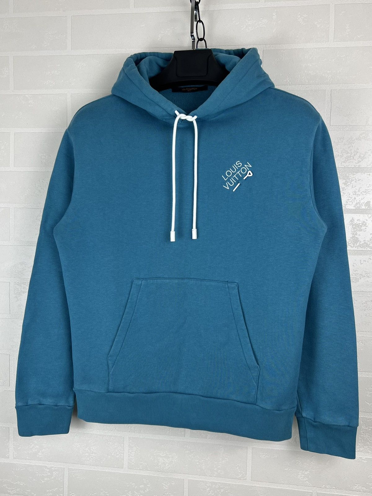 Louis Vuitton LOUIS VUITTON Hoodie LV Signature Logo Blue Men’s Size US S / EU 44-46 / 1 - 3 Thumbnail