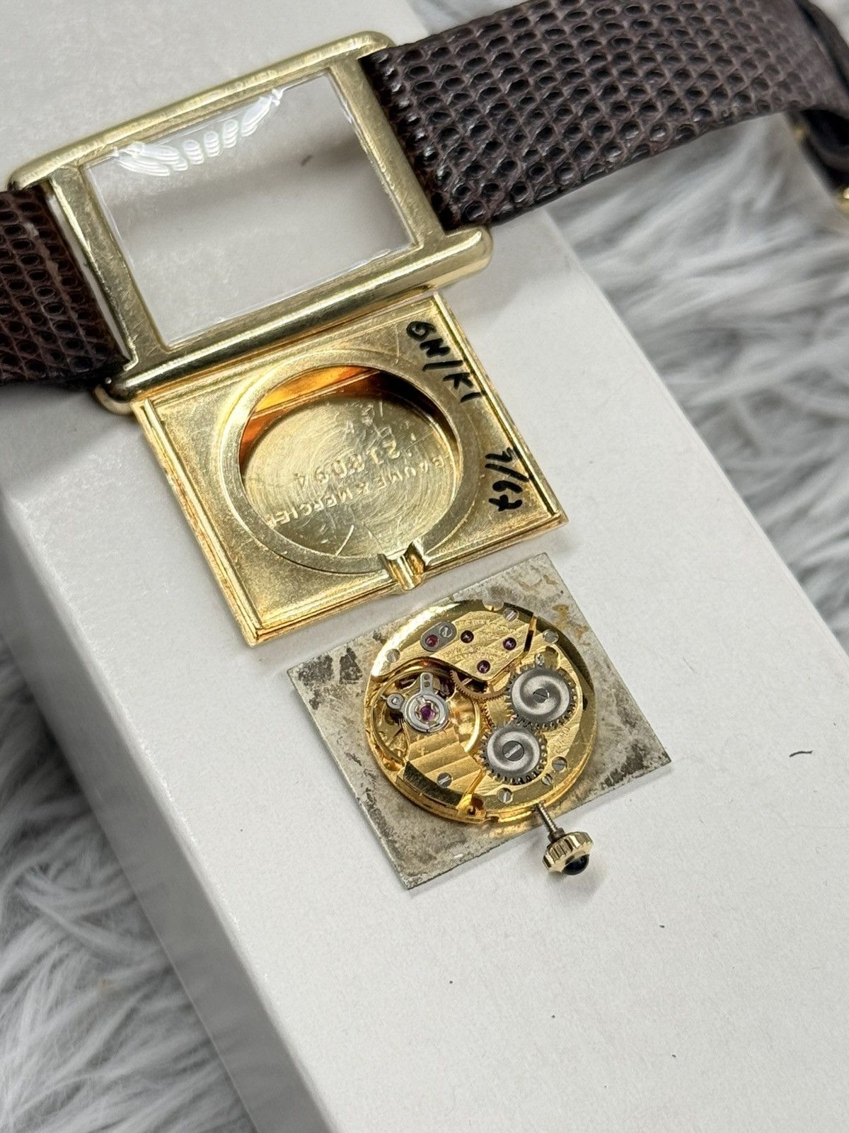 Vintage Vintage Baume & Mercier Tank Swiss Made 14K GOLD Watch Size ONE SIZE - 15 Thumbnail