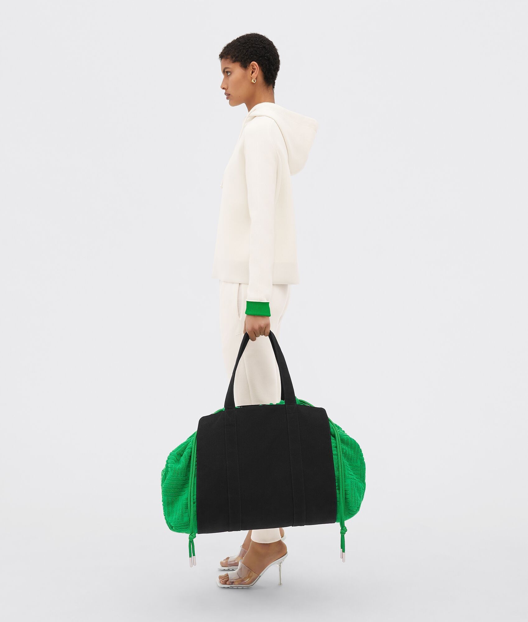 Bottega Veneta o1n1vont1125 Size: OS / Unisex Roll Up Bag in Black/Grass Size ONE SIZE - 6 Thumbnail
