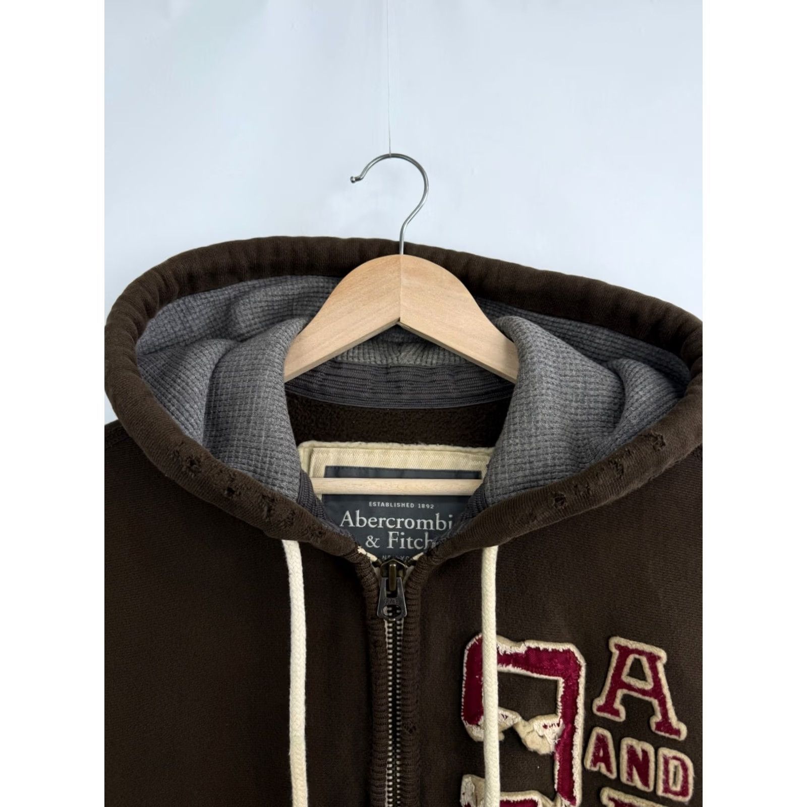 Abercrombie & Fitch Abercrombie & Fitch Y2K Distressed Hoodie Opium Style Rare M Brown Mens Hoodie Zip (Size M/L) Size US M / EU 48-50 / 2 - 5 Thumbnail