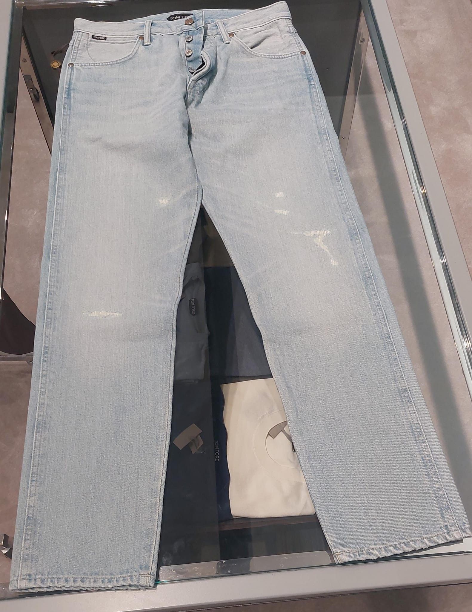 Tom Ford o1loc1c0924 DPT002 Tapered Jeans in Light Blue Size US 40 / EU 56 - 1 Thumbnail