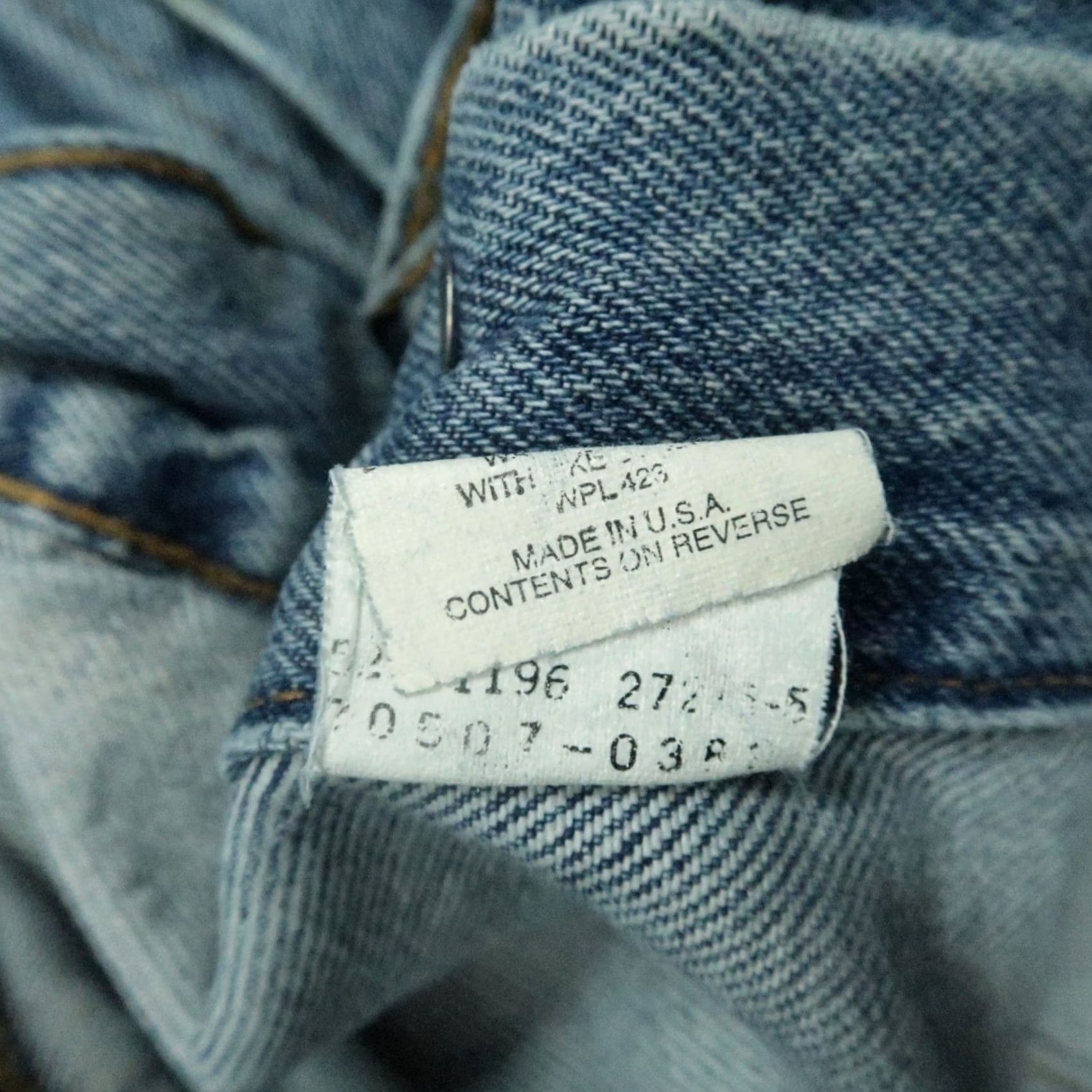 Levi's VINTAGE Levi's Jacket Mens Large Blue Denim Trucker Button Light Wash USA 90s Size US L / EU 52-54 / 3 - 5 Thumbnail