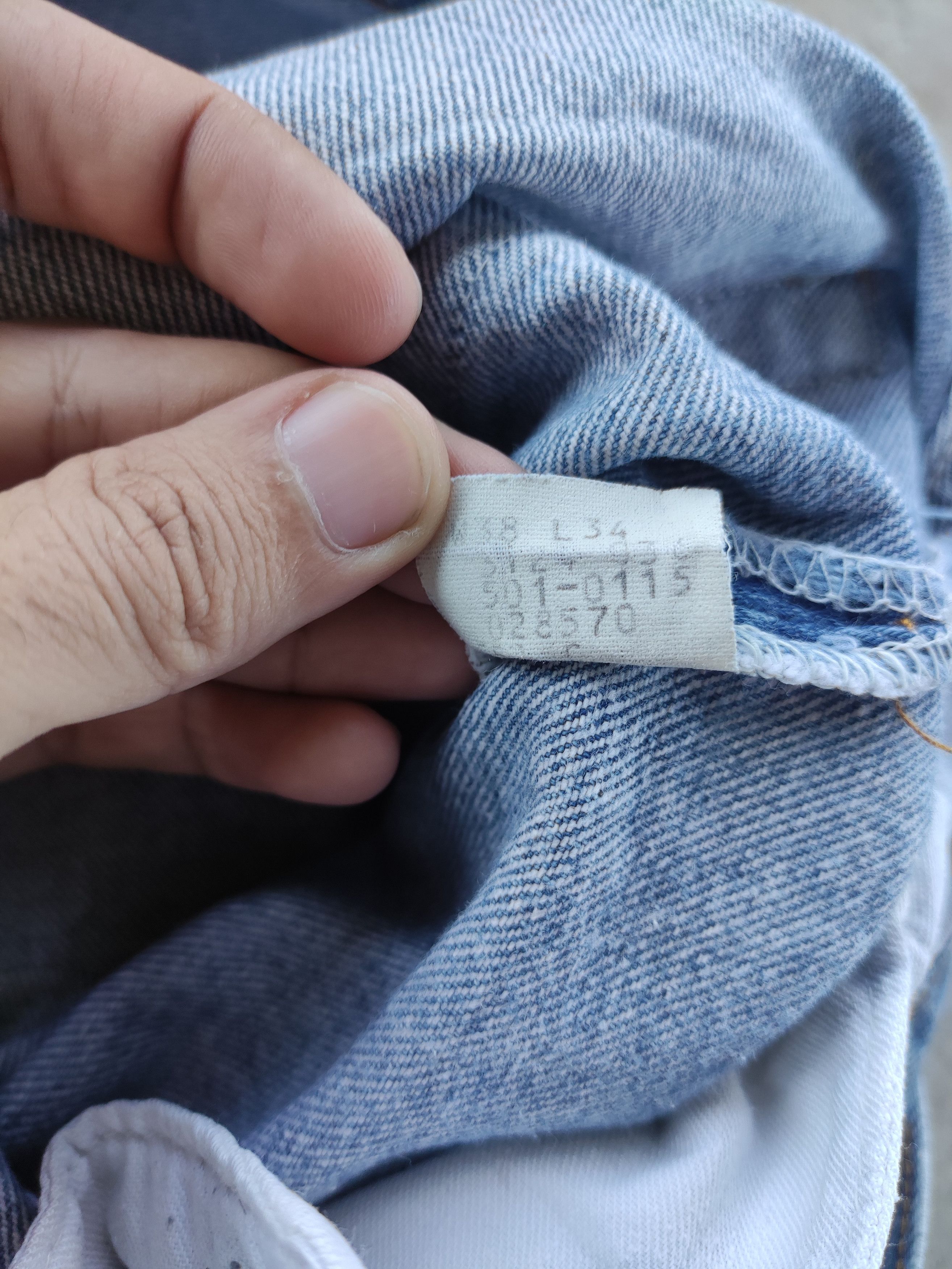 Levi's Vintage Levis Button Jean Distressed Faded Denim Size US 37 - 8 Thumbnail