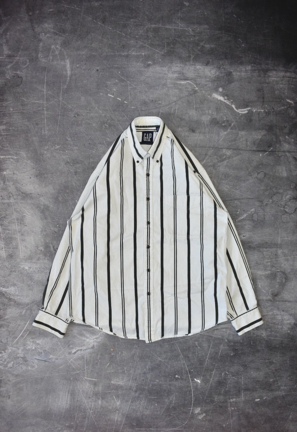 Gap × Vintage Vintage 90s Gap Buttondown Shirt (M) Size US M / EU 48-50 / 2 - 1 Thumbnail