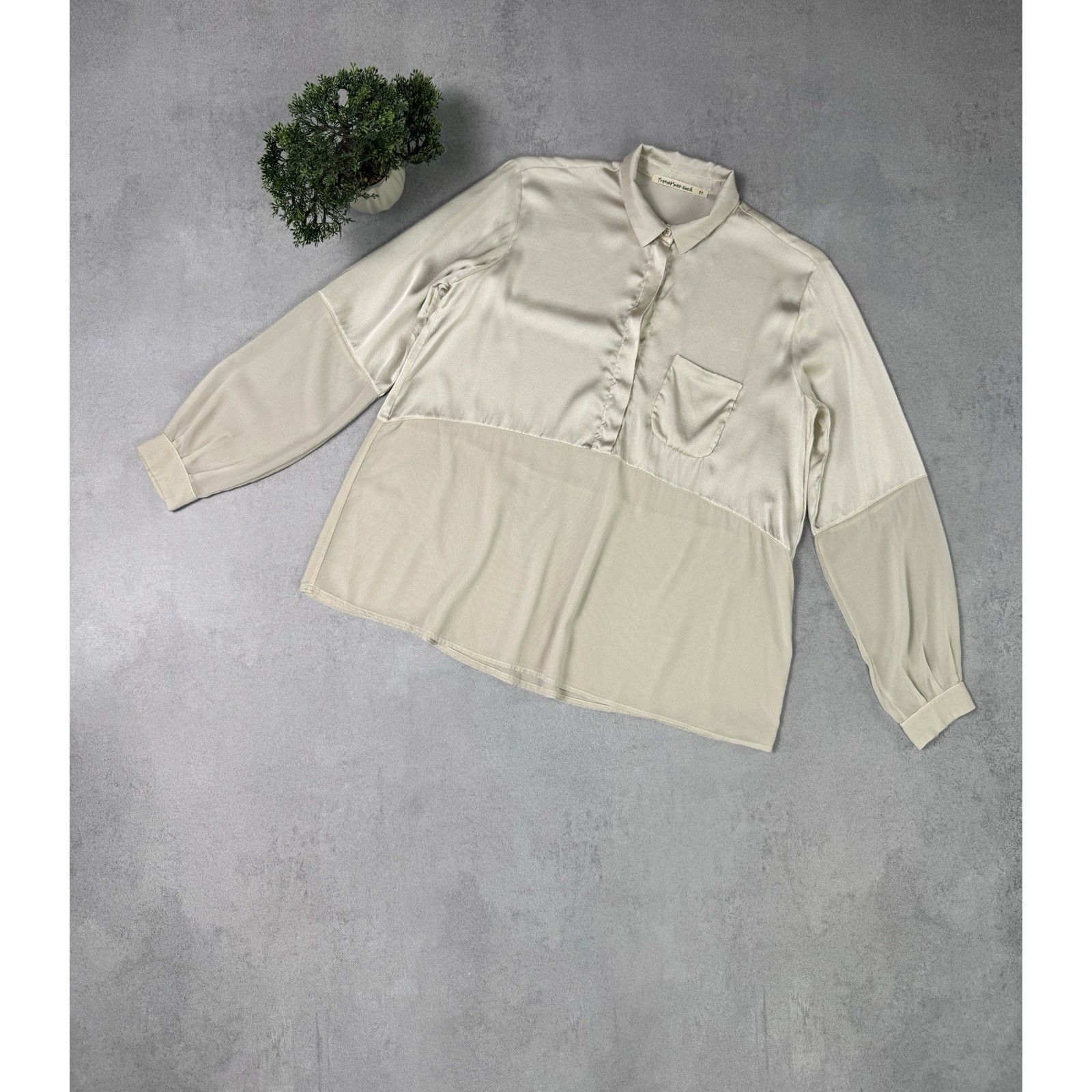 Transit Transit Par Such Beige Silk Super Lightweight Blouse Sz 4 Size S / US 4 / IT 40 - 1 Thumbnail