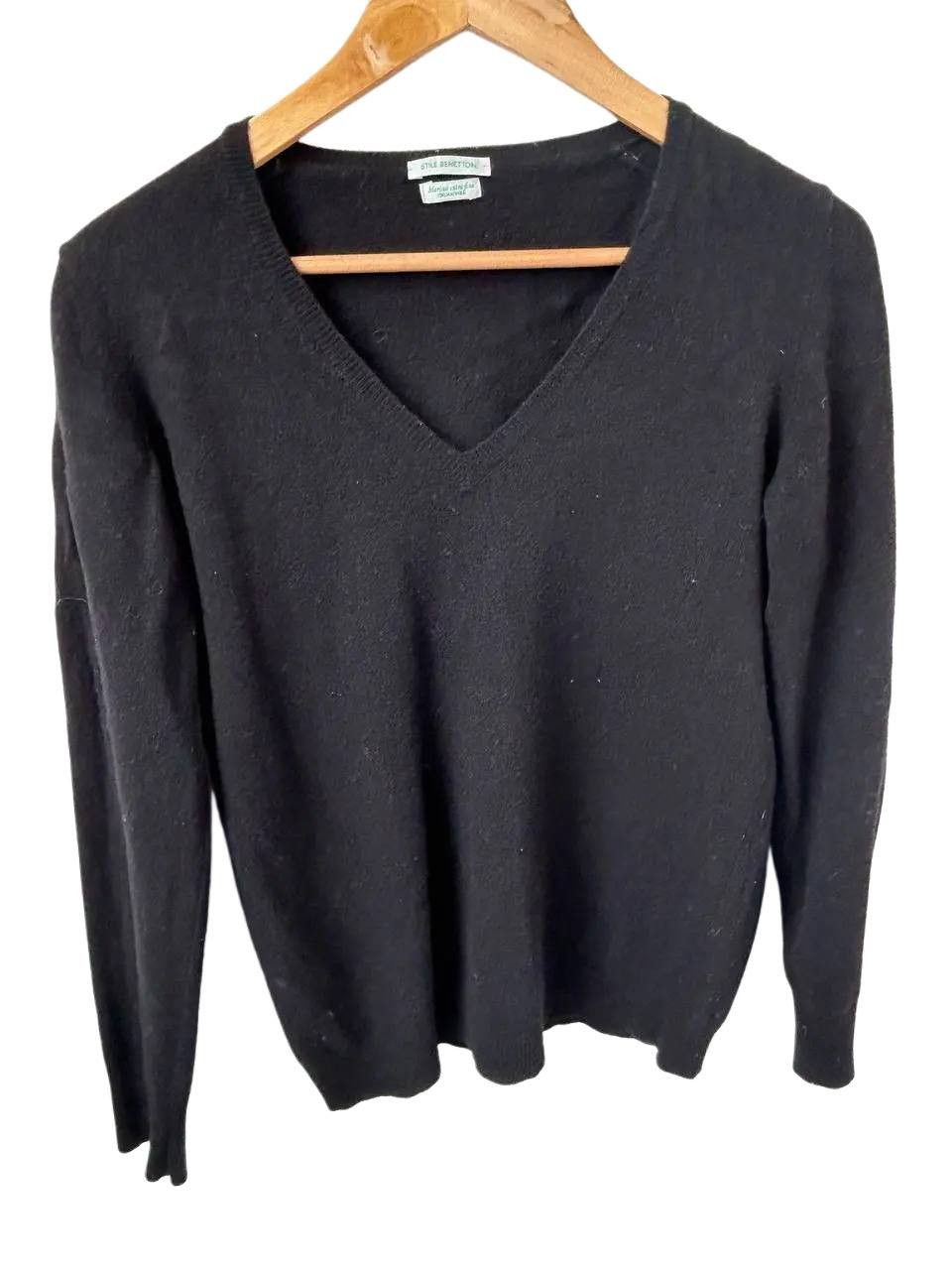 United Colors Of Benetton Benetton wool sweater #169 Size M / US 6-8 / IT 42-44 - 1 Thumbnail