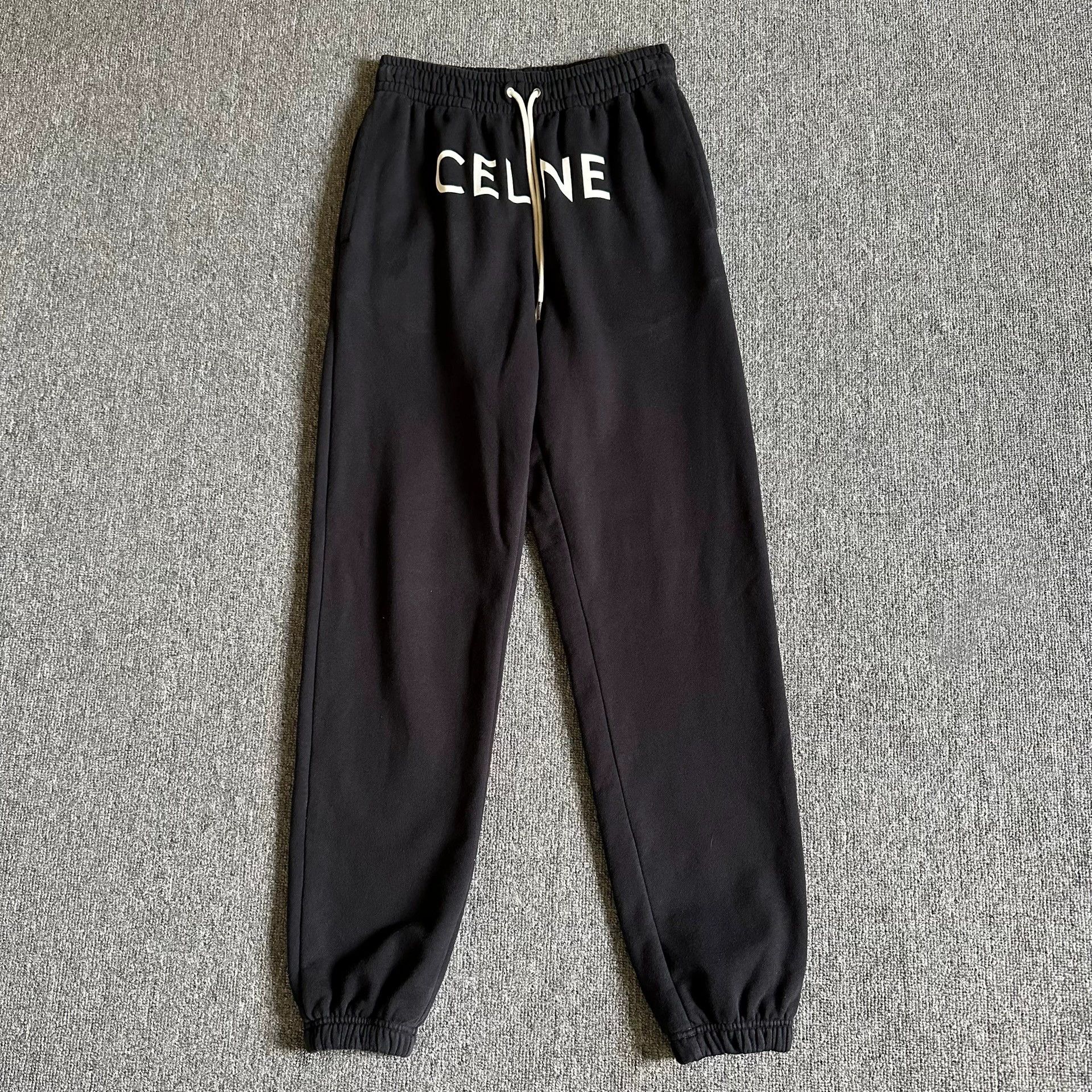 Celine celine black logo print casual pants Size US 34 / EU 50 - 1 Thumbnail