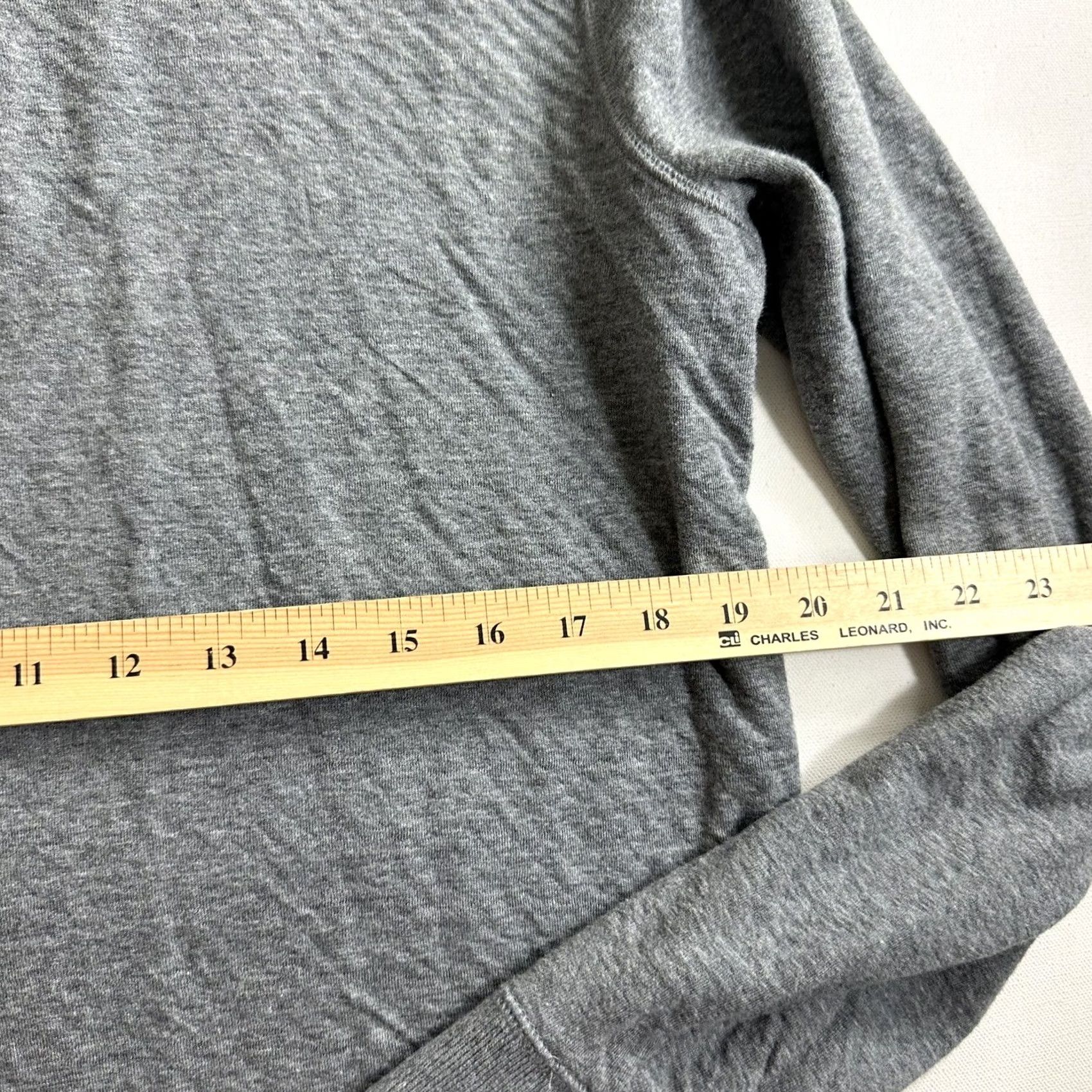 Abercrombie & Fitch VINTAGE Abercrombie Fitch Henley Sweater Mens Size Medium Gray Long Sleeve Size US M / EU 48-50 / 2 - 6 Thumbnail