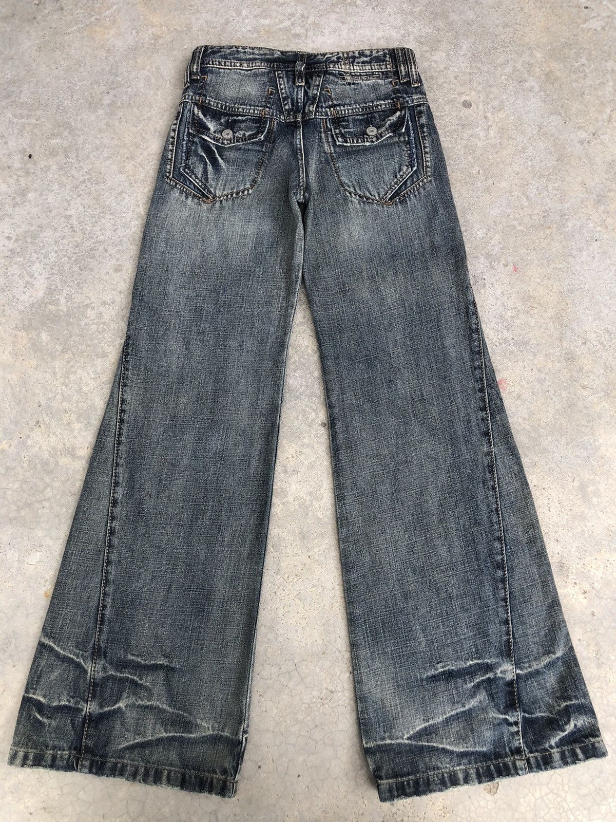 Marithe + Francois Girbaud Marithe Francois Girbaud Flared Jeans Distressed Denim Size US 28 / EU 44 - 2 Thumbnail