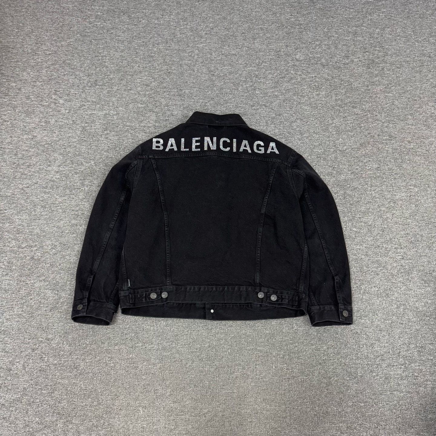 Balenciaga Balenciaga Rhinestone Logo Black Denim Jacket Size XS / US 0-2 / IT 36-38 - 1 Thumbnail