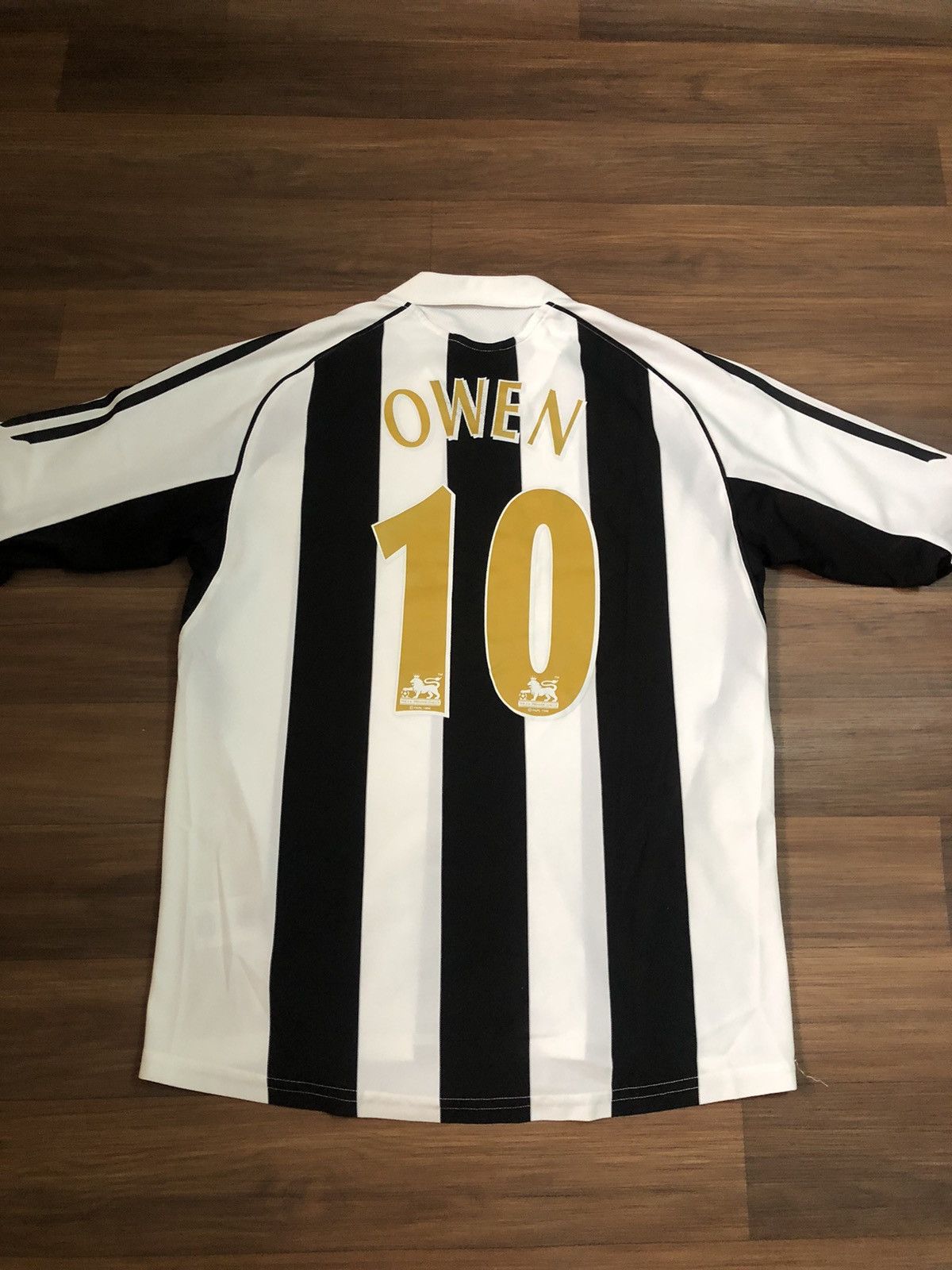 MICHAEL OWEN 10 NEWCASTLE UNITED 2005