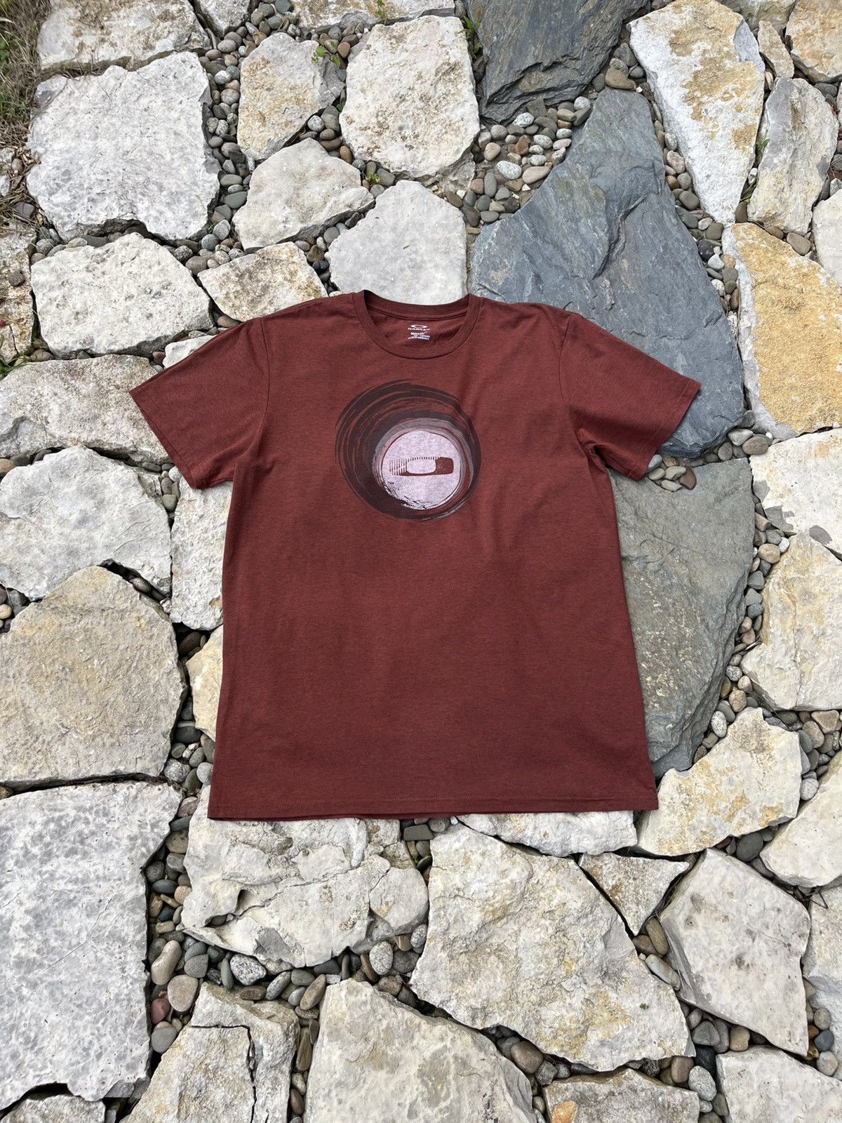 Oakley × Vintage Vintage Oakley y2k retro rust logo gorpcore t-shirt tee Size US XL / EU 56 / 4 - 1 Thumbnail