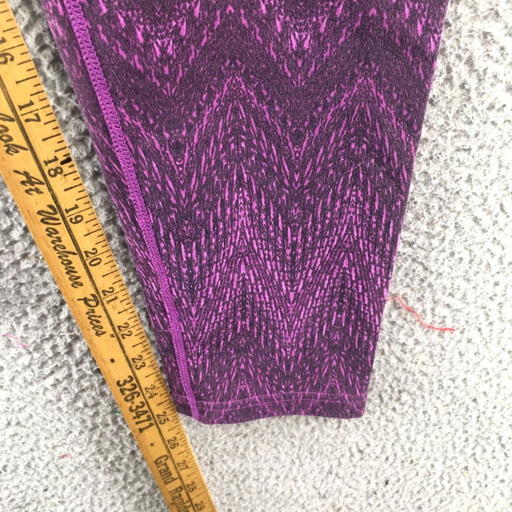 Vintage Tuff Athletics Leggings Womens M Cropped Purple Low Rise Pull On Size 32" / US 10 / IT 46 - 7 Thumbnail