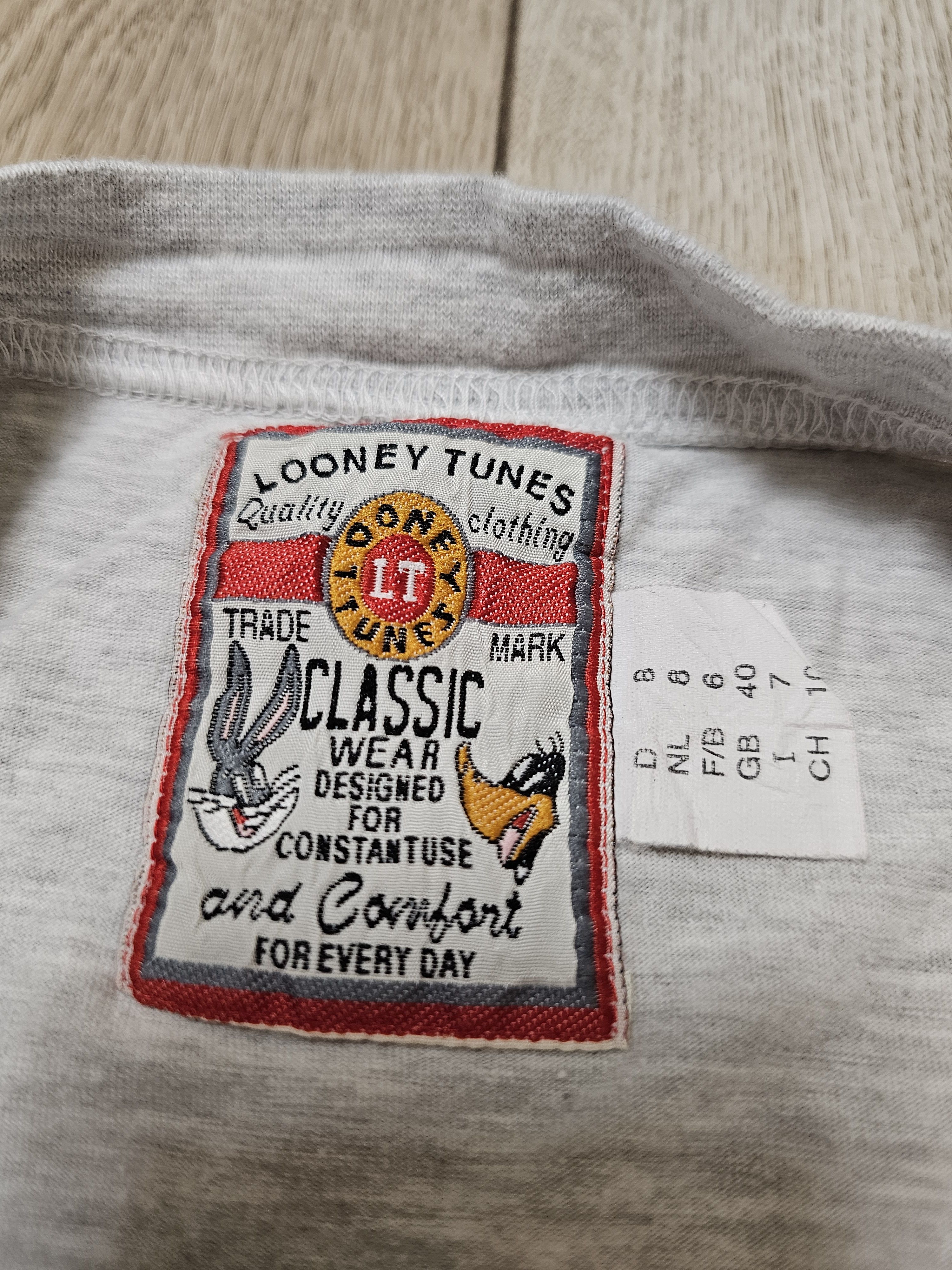 Vintage LOONEY TUNES BASKETBALL VINTAGE SHIRT 1998 JERSEY BASKETBALL Size US XXL / EU 58 / 5 - 7 Thumbnail