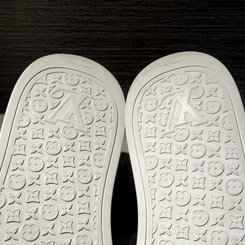 Louis Vuitton Louis Vuitton low-top fashion skate shoes Size US 10 / EU 43 - 9 Thumbnail