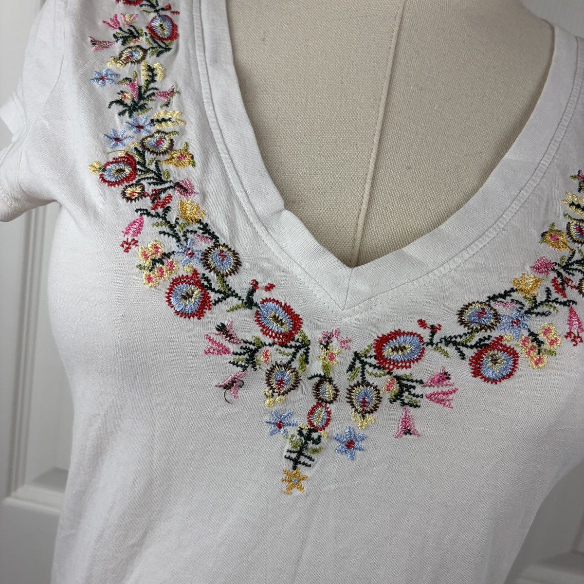 Other lol vintage white floral embroidered tshirt Size S / US 4 / IT 40 - 2 Thumbnail