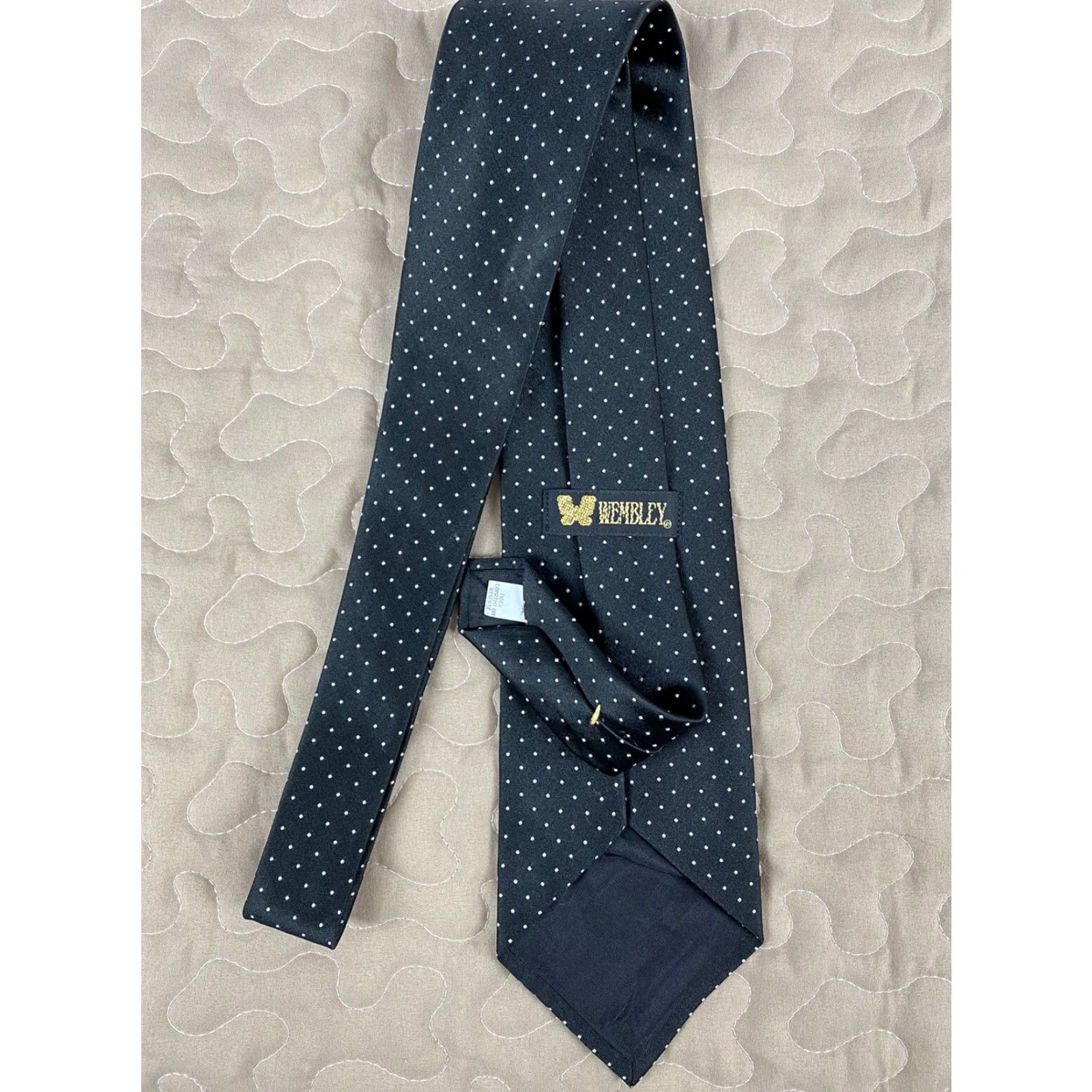 Vintage Wembley Tie Mens Necktie Black Polka Dot 56x3.5 Made In USA Vintage Size ONE SIZE - 2 Thumbnail