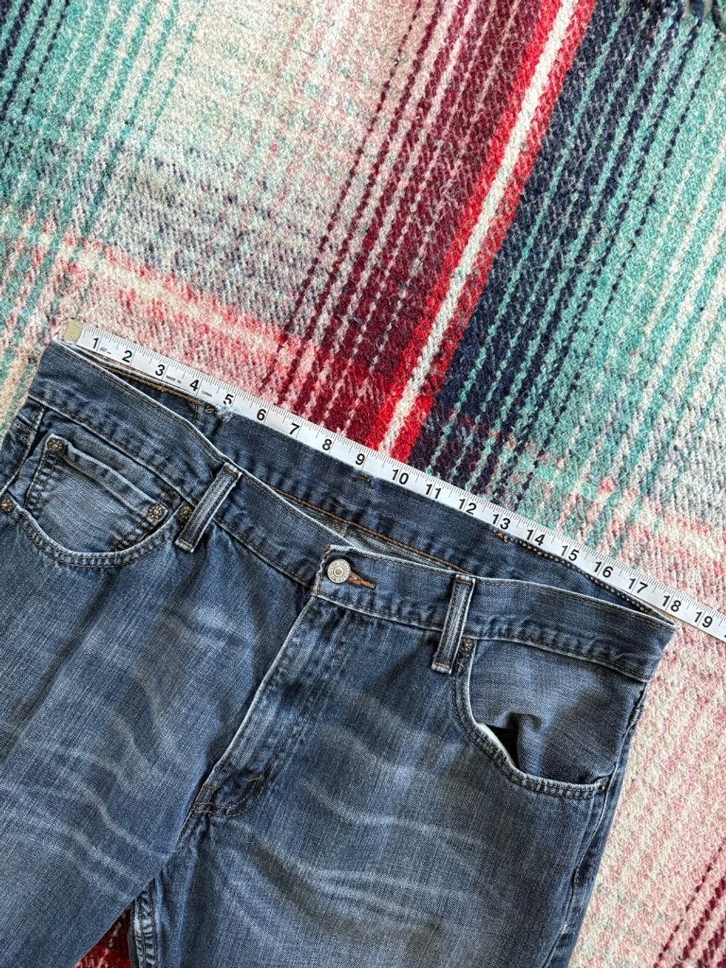 Levi's × Vintage Distressed Levi's 527 Bootcut Jeans Waist 37x31 Size US 37 - 7 Thumbnail