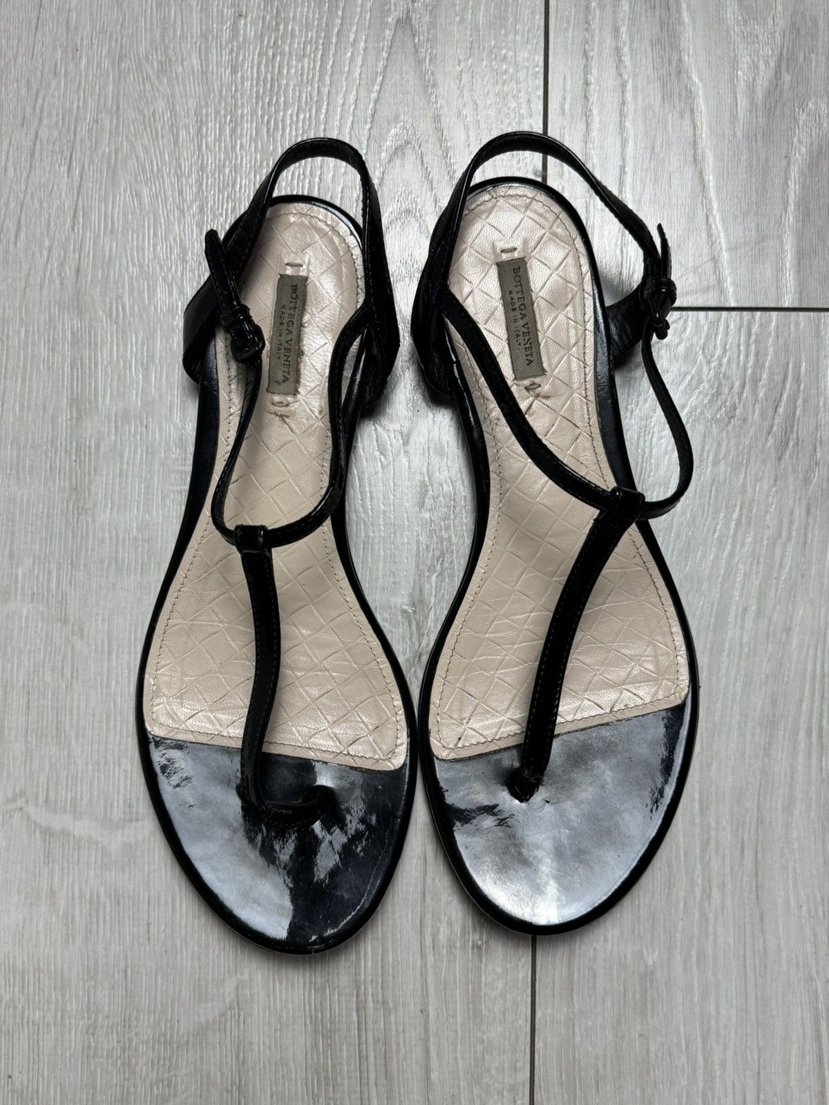 Bottega Veneta Bottega Veneta Luxury Leather Sandals Old Money Size US 7.5 / IT 37.5 - 1 Thumbnail