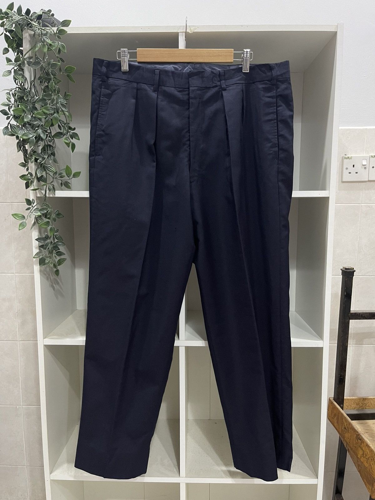 Burberry Vintage Burberrys Pleated Wool Trousers Size US 37 - 1 Thumbnail