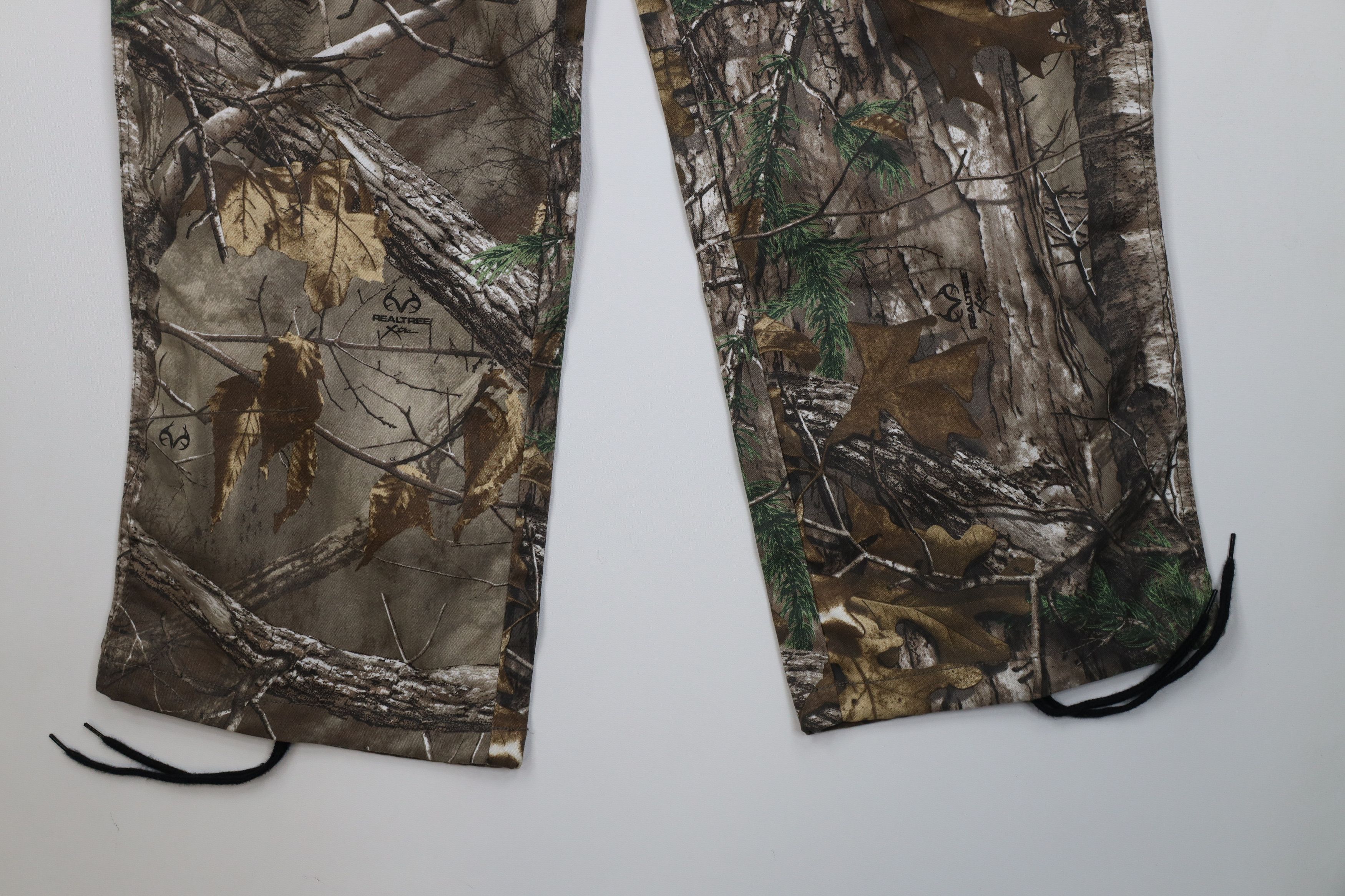 Vintage Vintage Y2K Streetwear Camouflage Wide Leg Cargo Pants Size 40" / US 18 - 4 Thumbnail