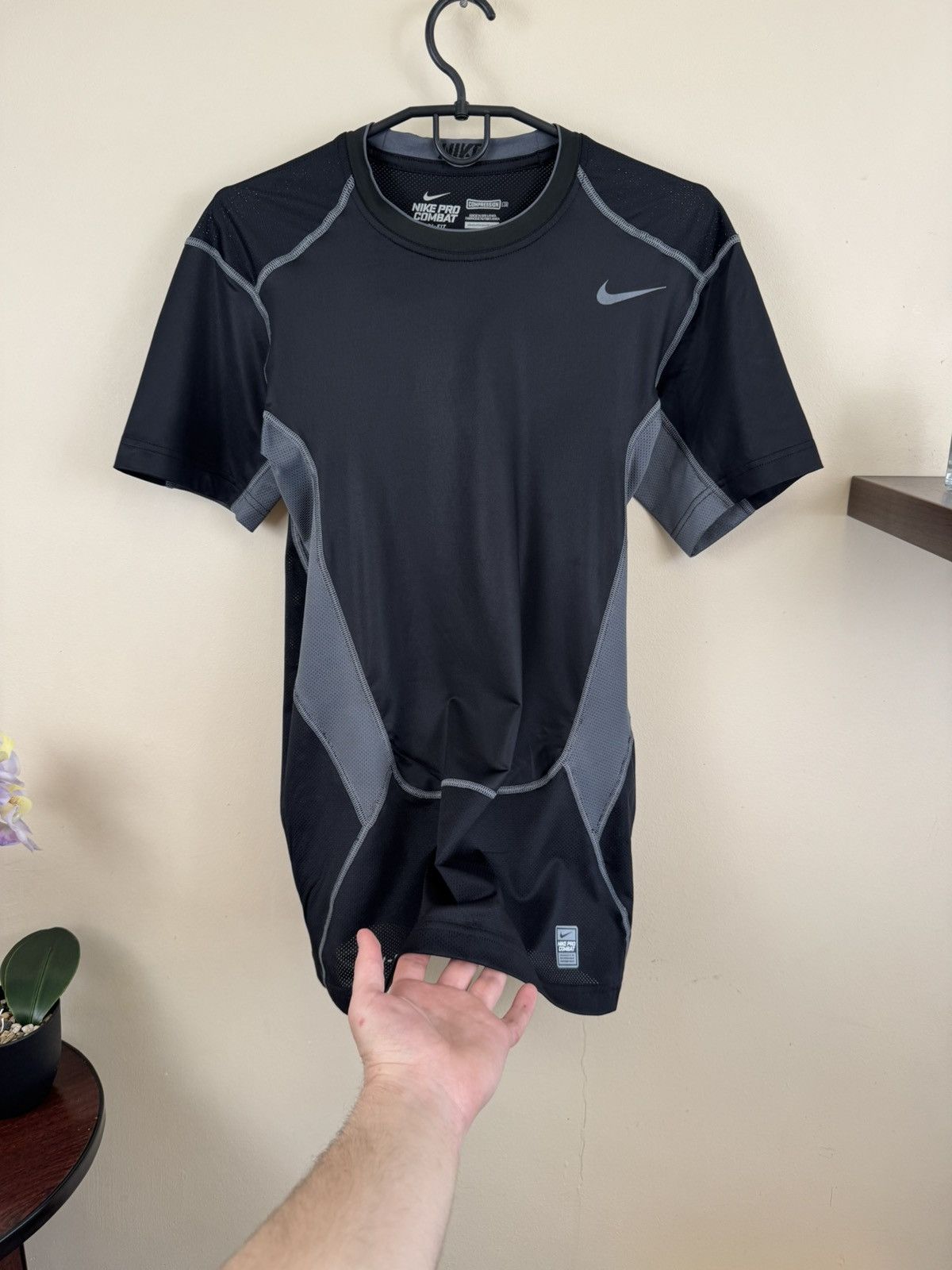 Nike Nike Pro Combat Compression T shirt XL Black Sport Fitness Size US XL / EU 56 / 4 - 12 Thumbnail