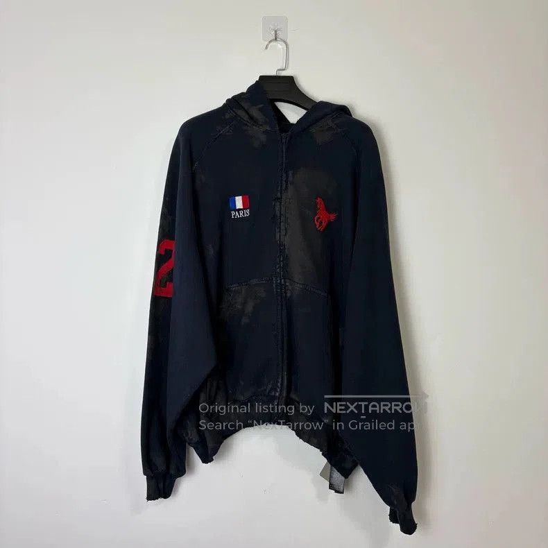 Balenciaga Balenciaga 22FW Mud-Dyed Hoodie. Size US XXS / EU 40 - 1 Thumbnail