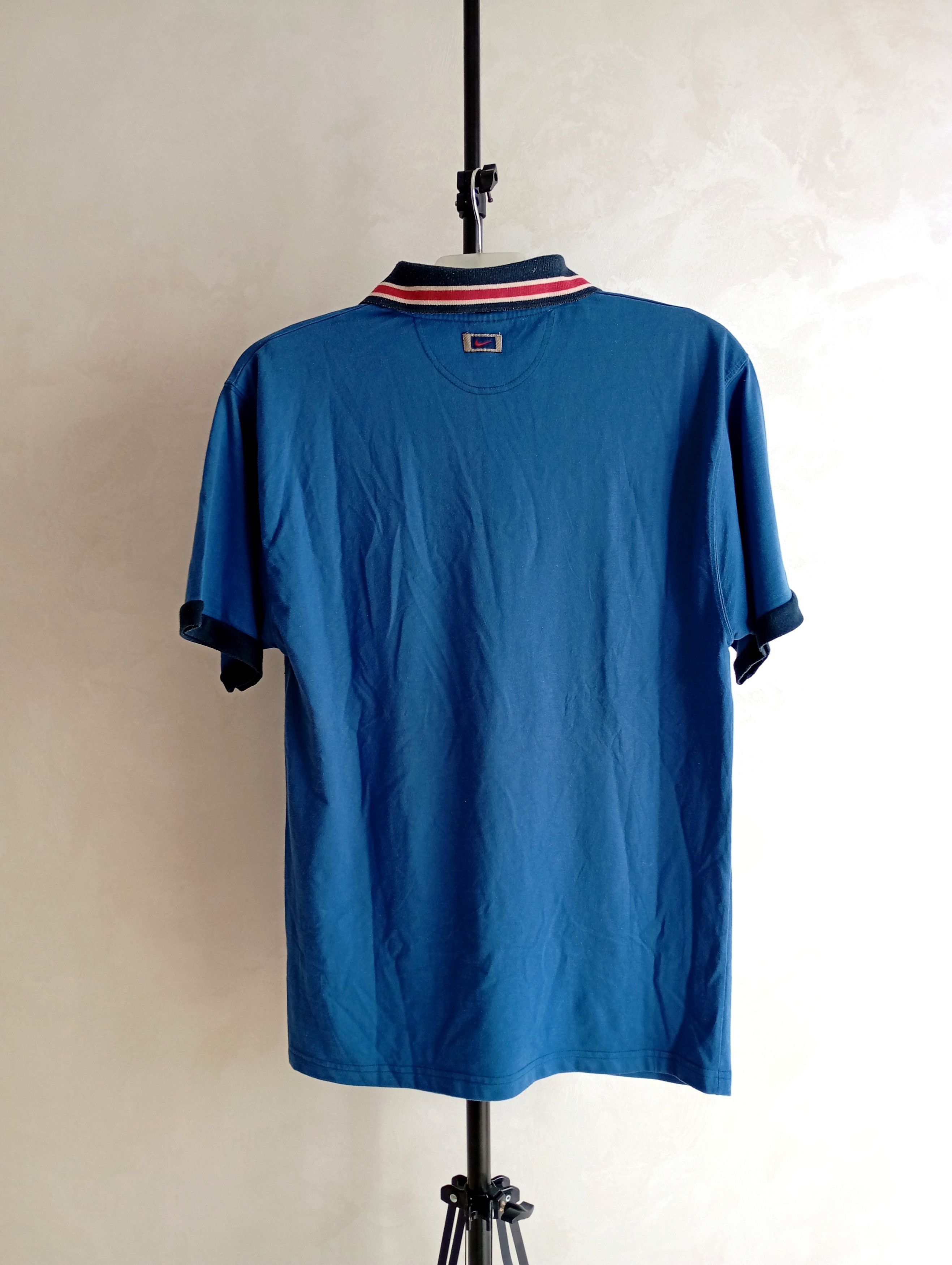 Nike × Vintage Nike Big Embroidered Logo Y2K Swoosh T-Shirt Size US M / EU 48-50 / 2 - 10 Thumbnail