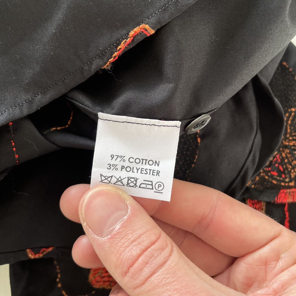 Dries Van Noten A/W 17 ‘Flower Embroidered’ Black Shirt Size US M / EU 48-50 / 2 - 15 Thumbnail