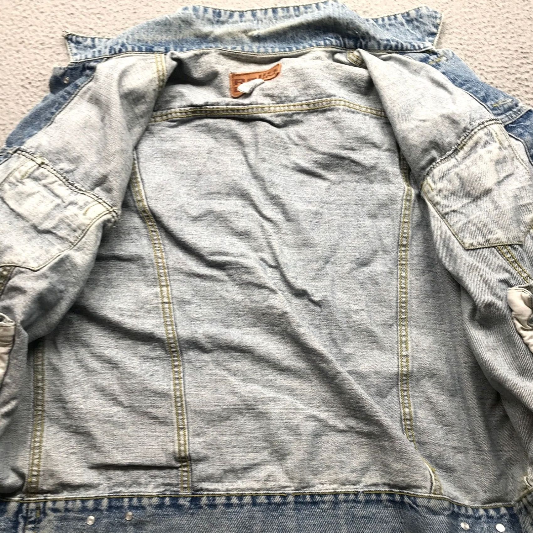 Denime VINTAGE Reliq Denim Trucker Jacket Women's L Long Sleeve Pocket Blue Gray Denim Trucker Jacket Womens L Regular Fit Button Closure Casual Mens? Size L / US 10 / IT 46 - 6 Thumbnail
