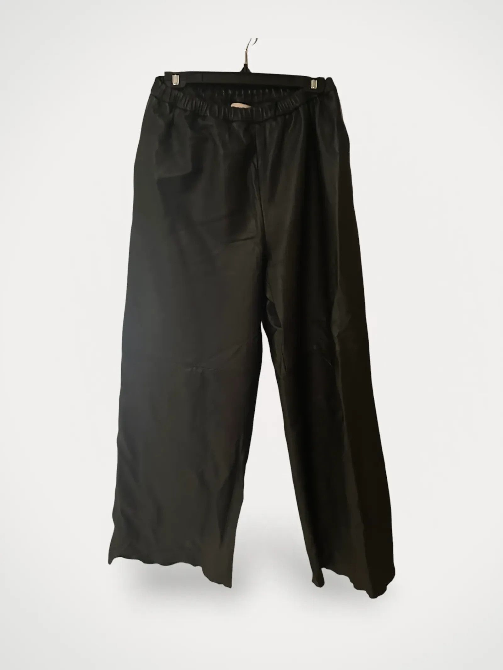 H&M H&M leather Pants Size 28" / US 6 / IT 42 - 1 Thumbnail